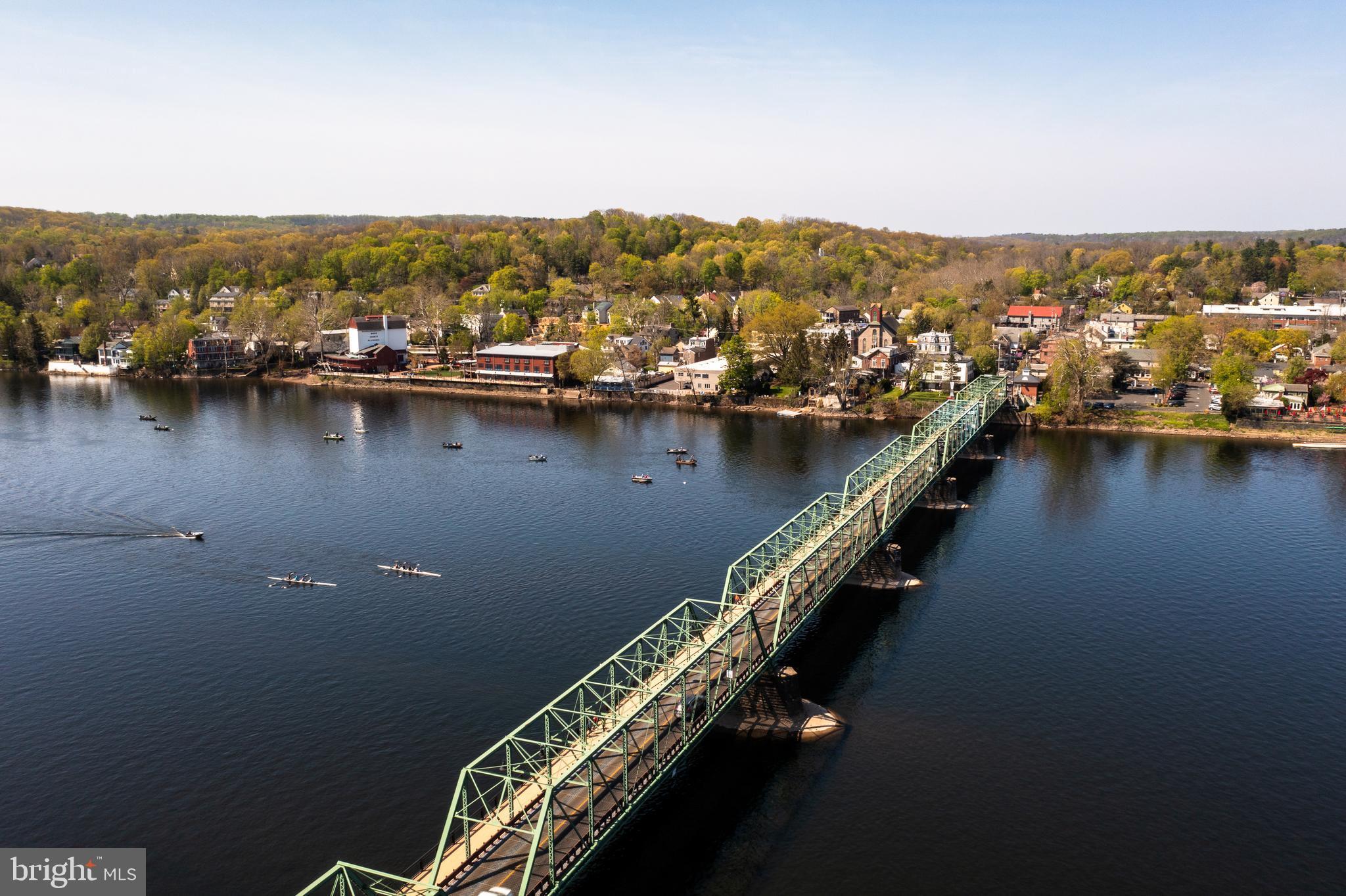 RIVERWOODS - Residential