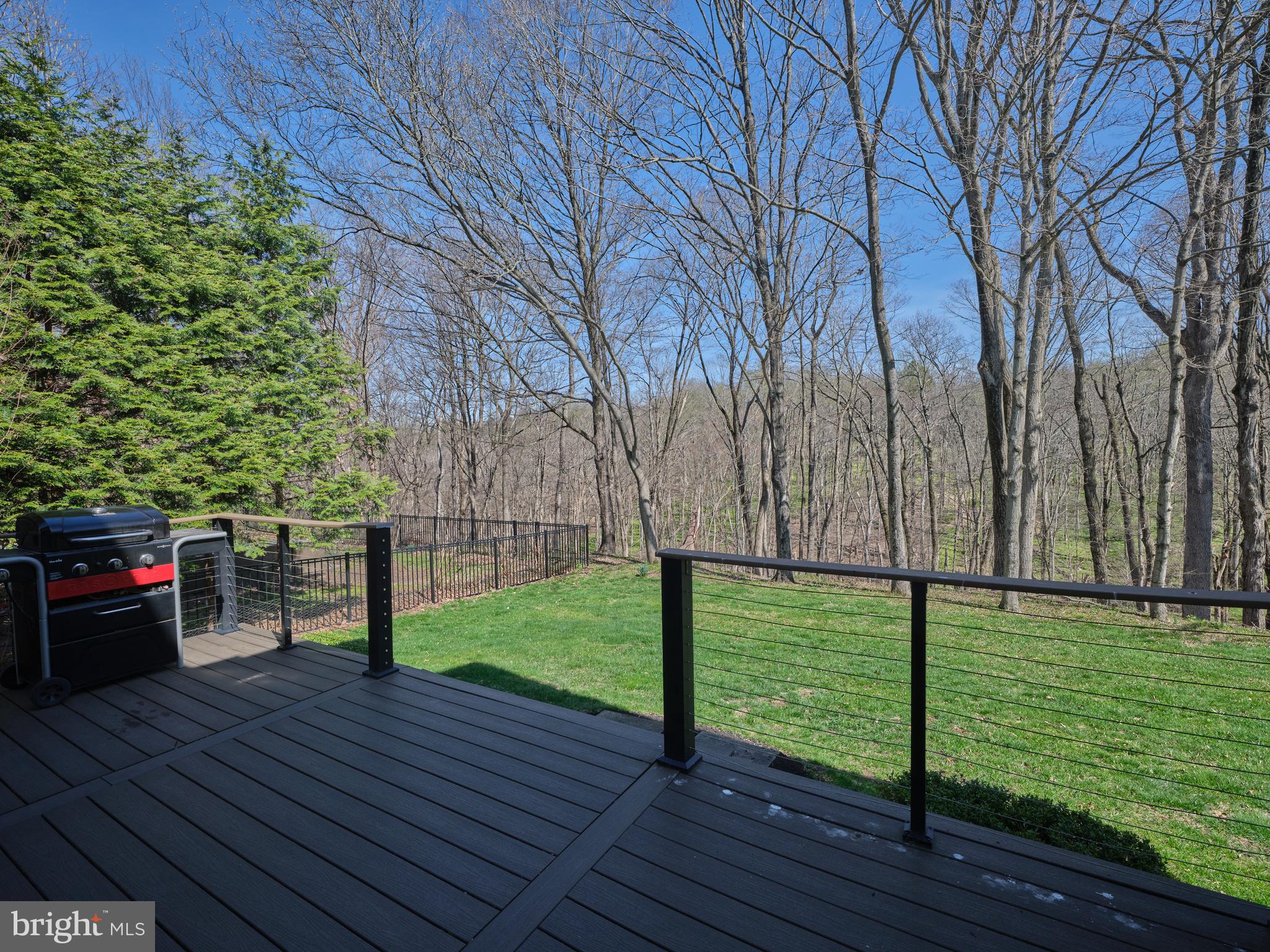 RIVERWOODS - Residential