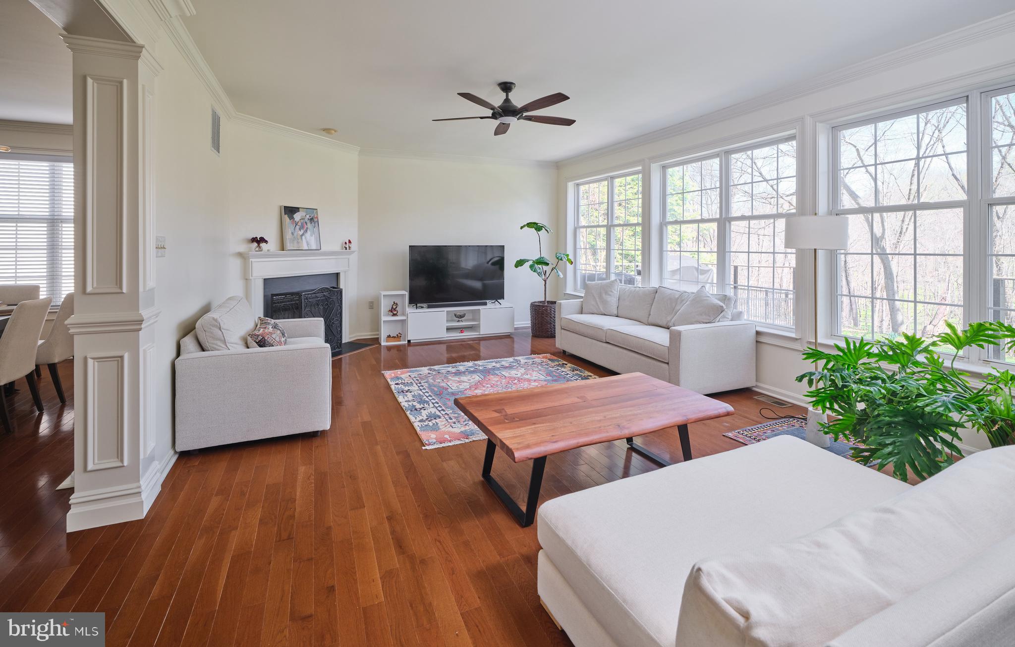 RIVERWOODS - Residential