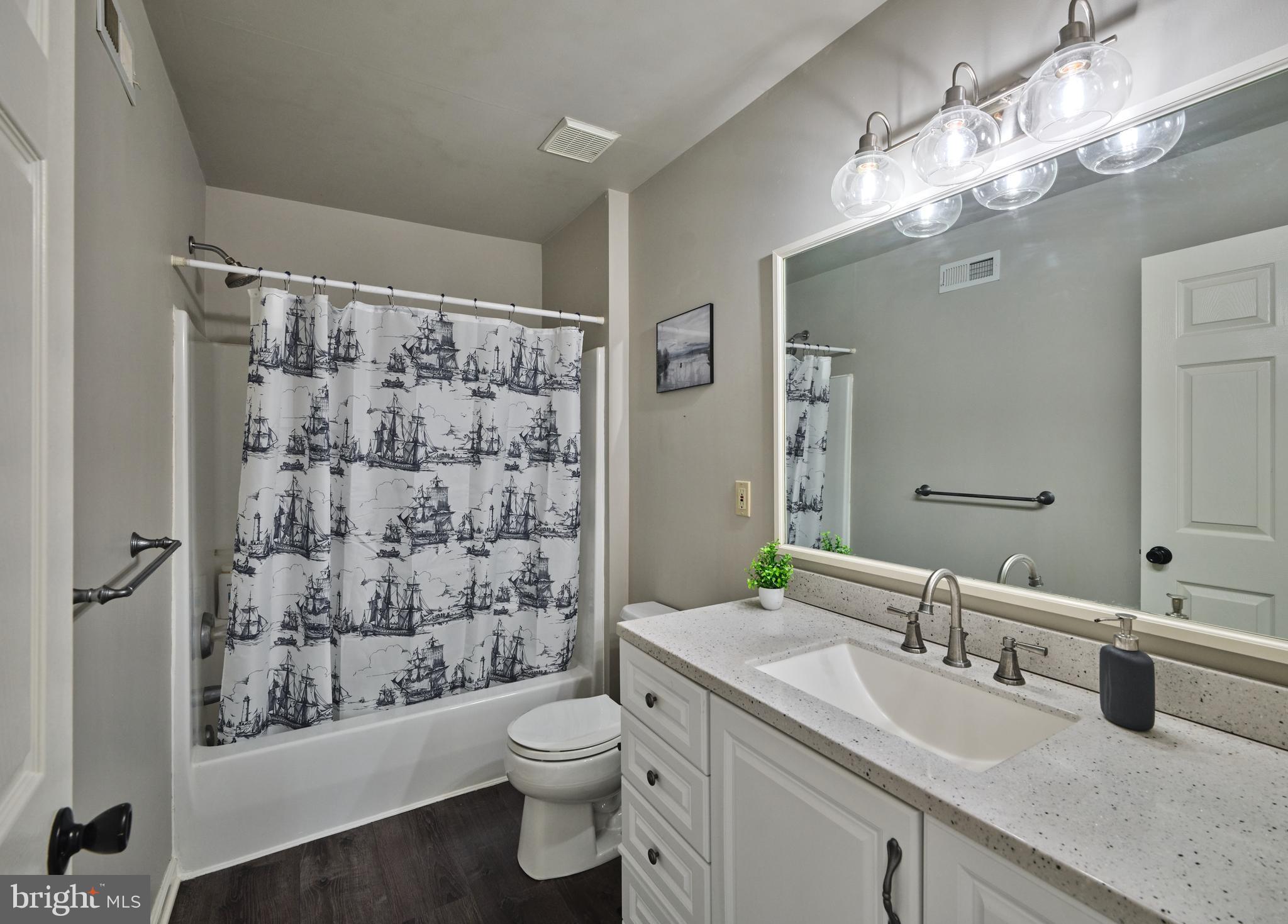 RIVERWOODS - Residential