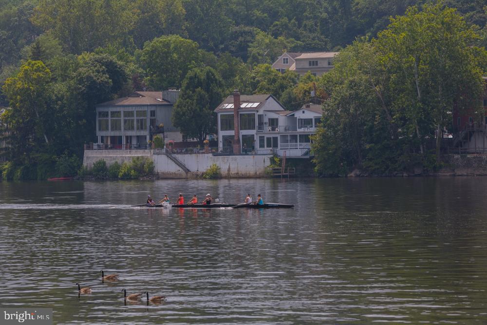 RIVERWOODS - Residential