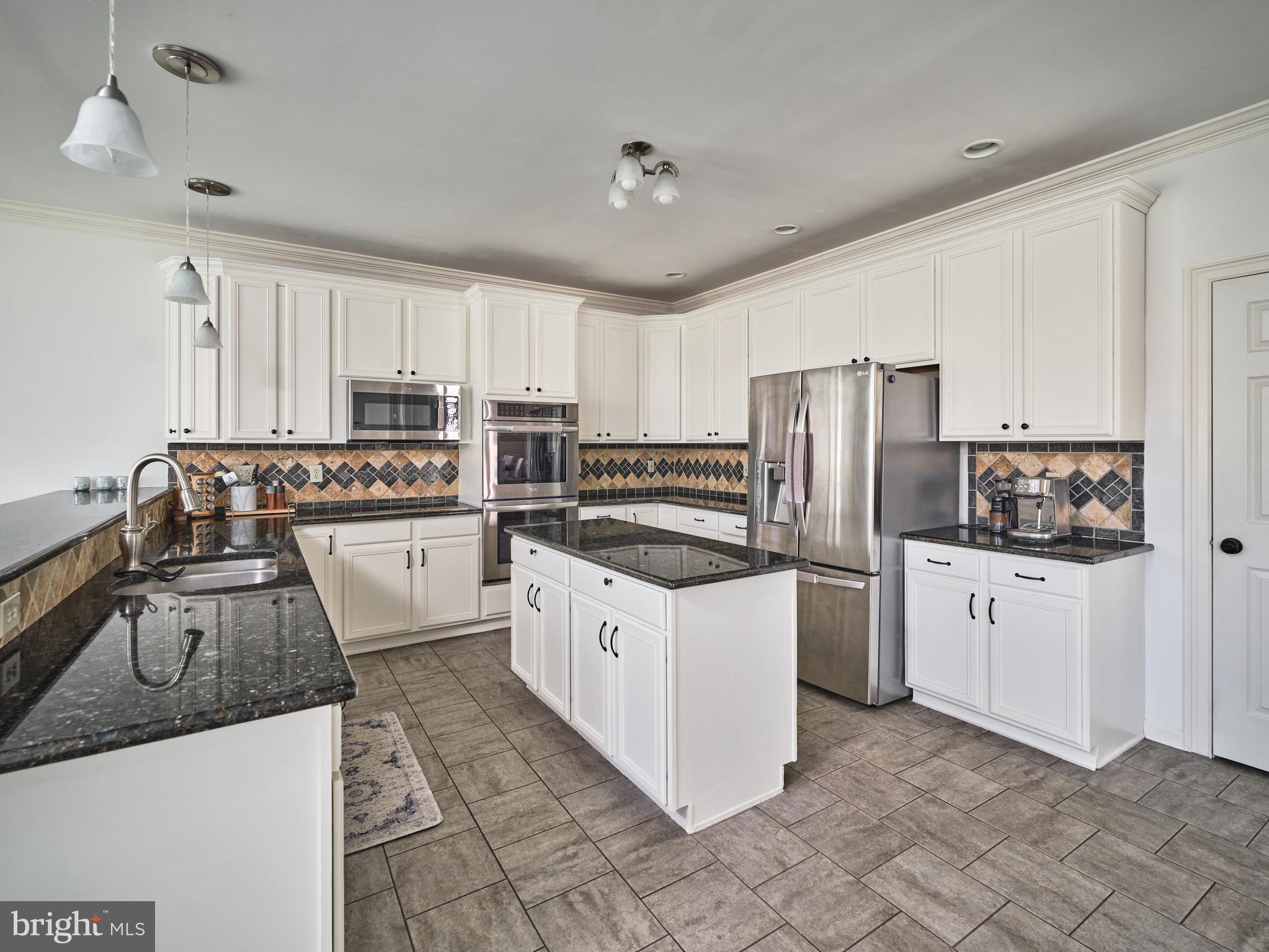 RIVERWOODS - Residential