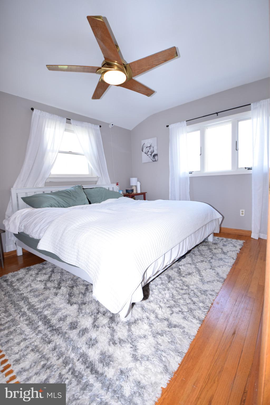 KNOLLWOOD - Residential