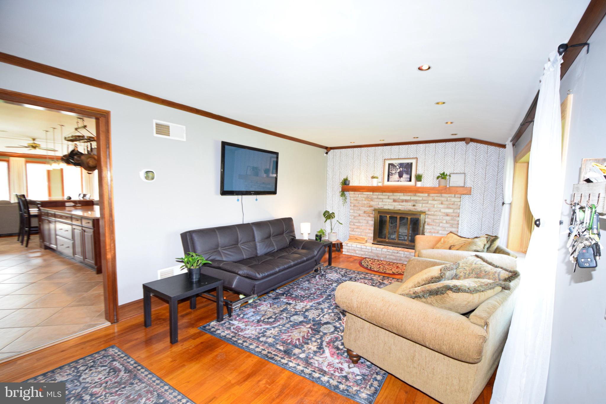 2103 WENTWORTH DRIVE