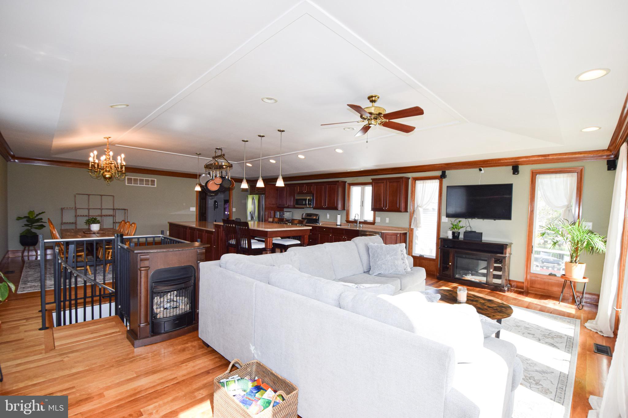 KNOLLWOOD - Residential