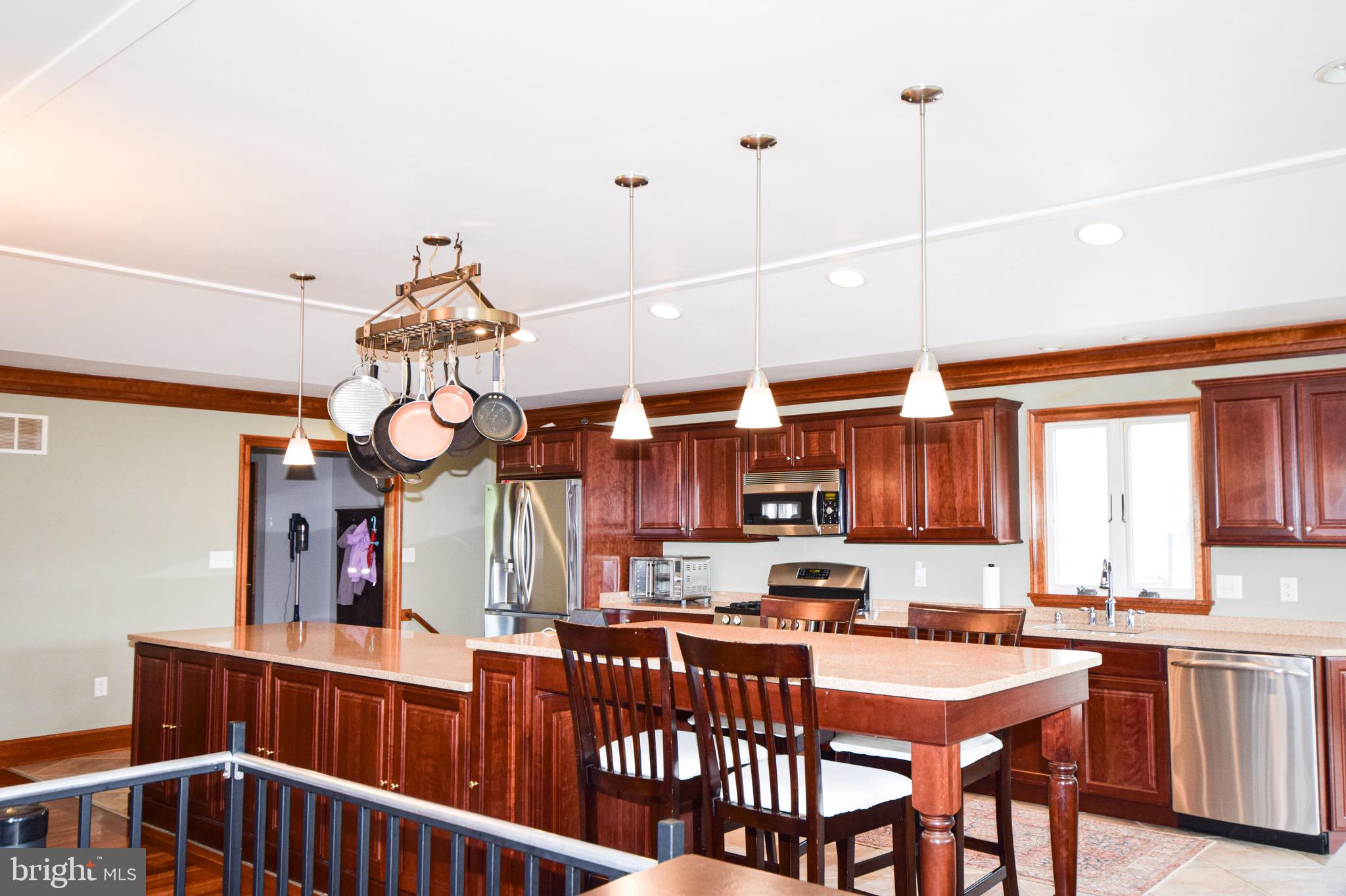 KNOLLWOOD - Residential