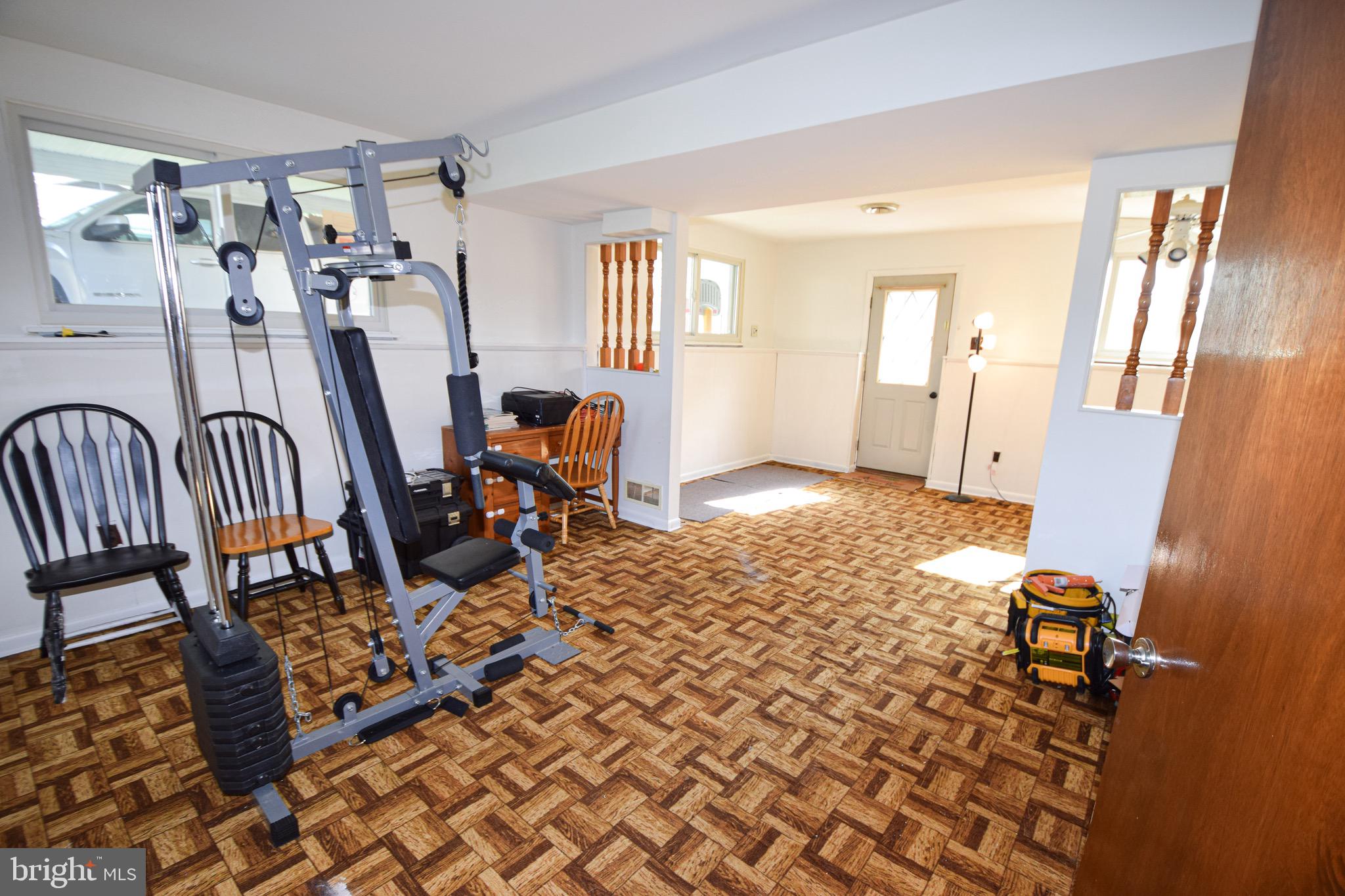 KNOLLWOOD - Residential