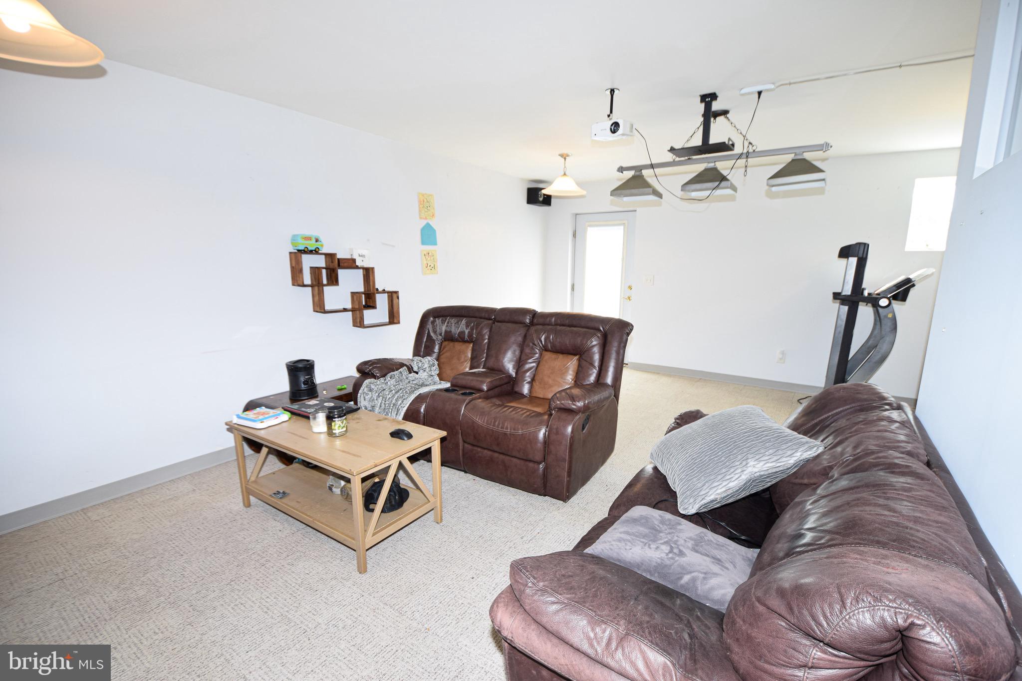 KNOLLWOOD - Residential