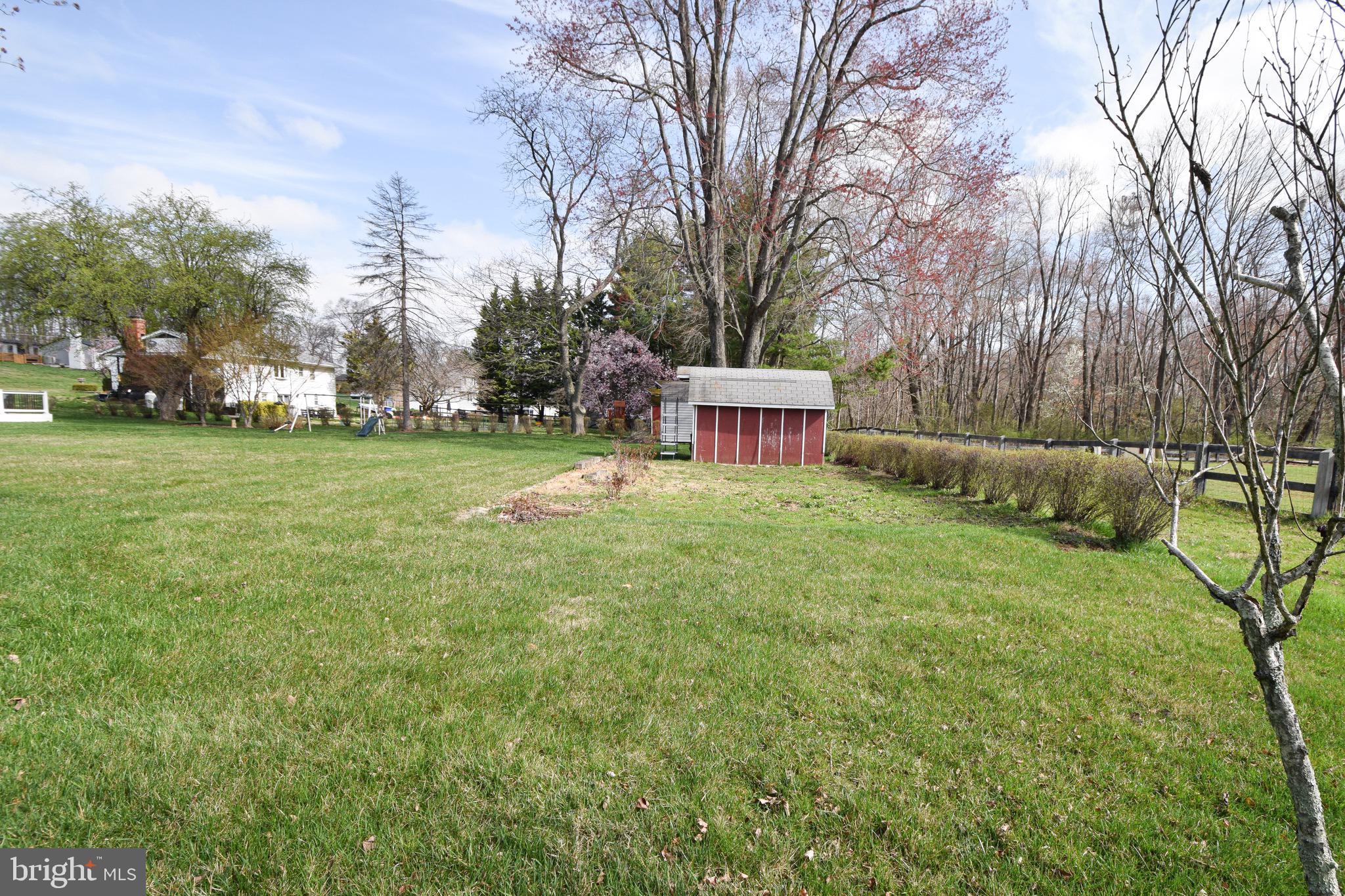 KNOLLWOOD - Residential