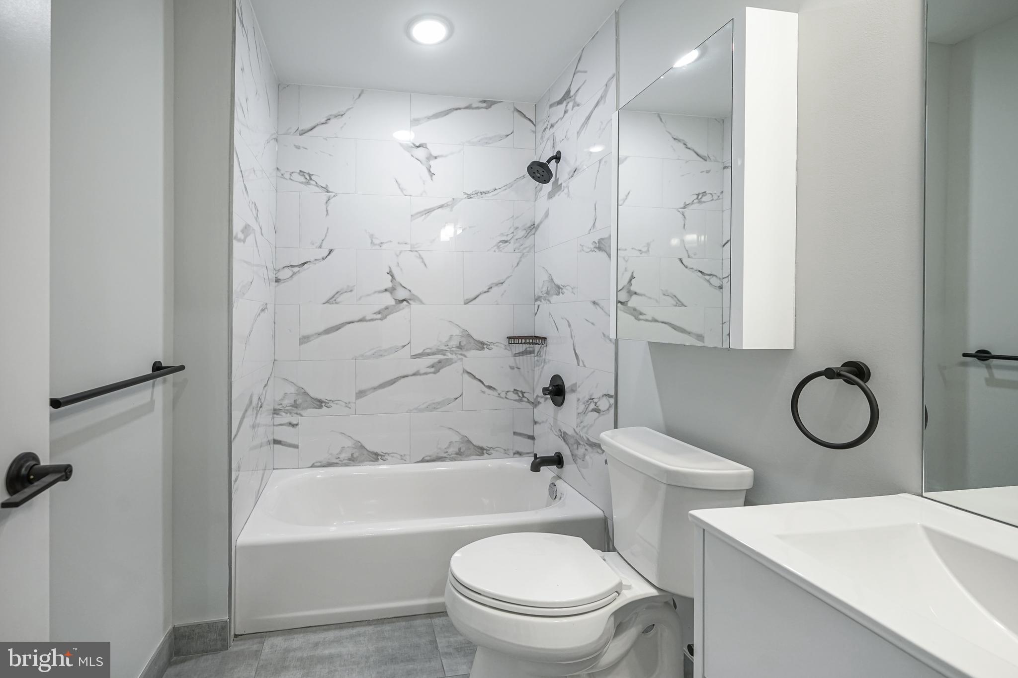 FRANCISVILLE - Residential Lease