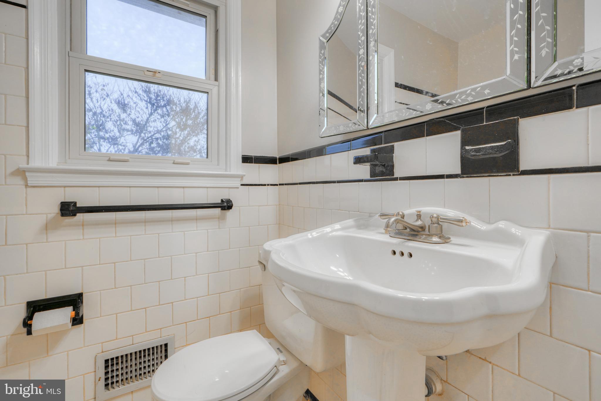 CATONSVILLE HEIGHTS - Residential