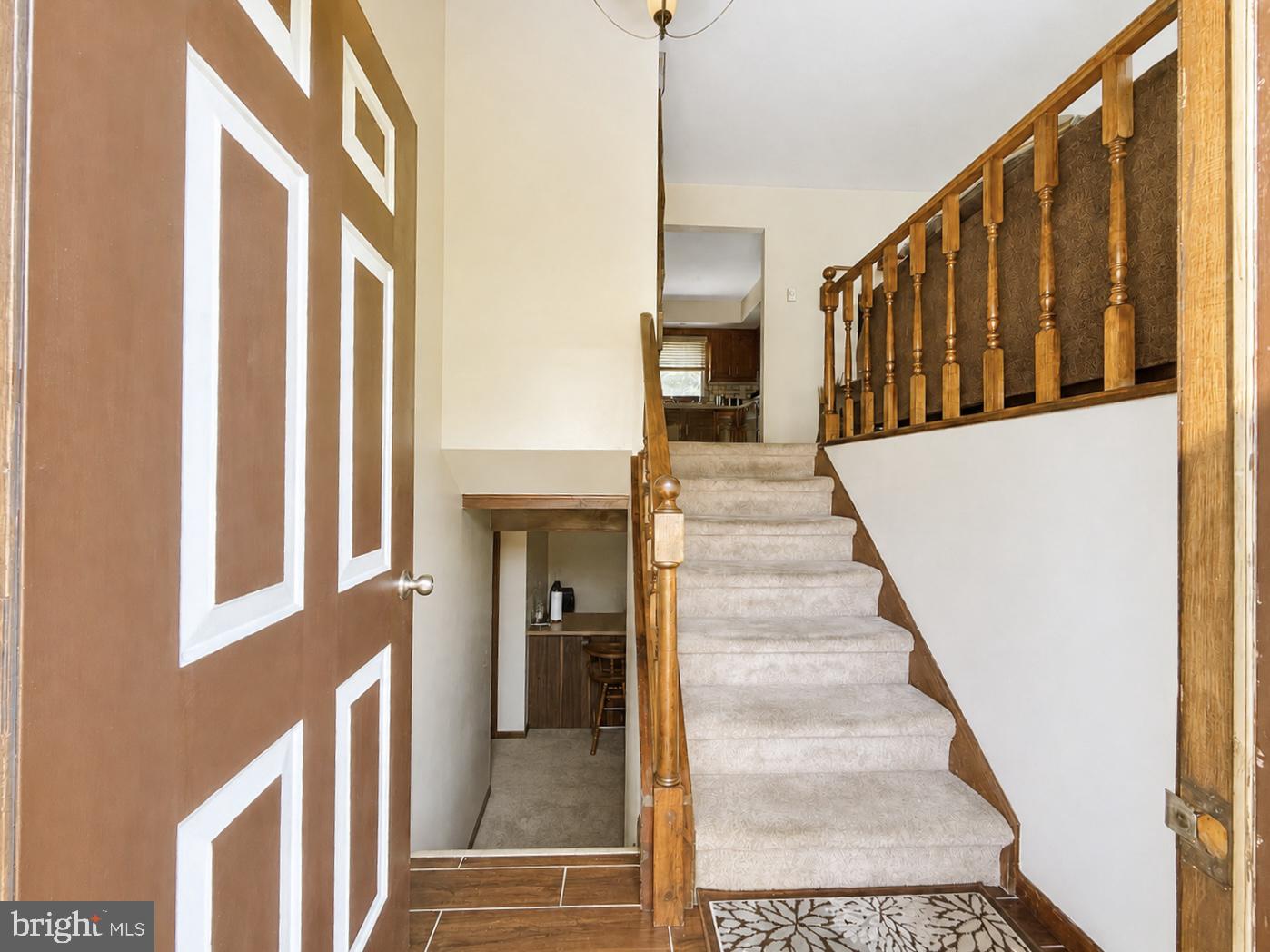1238 E WICONISCO AVENUE