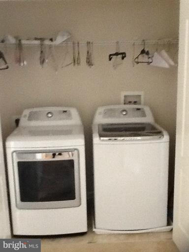 EQUESTRIAN ESTATES - Residential Lease