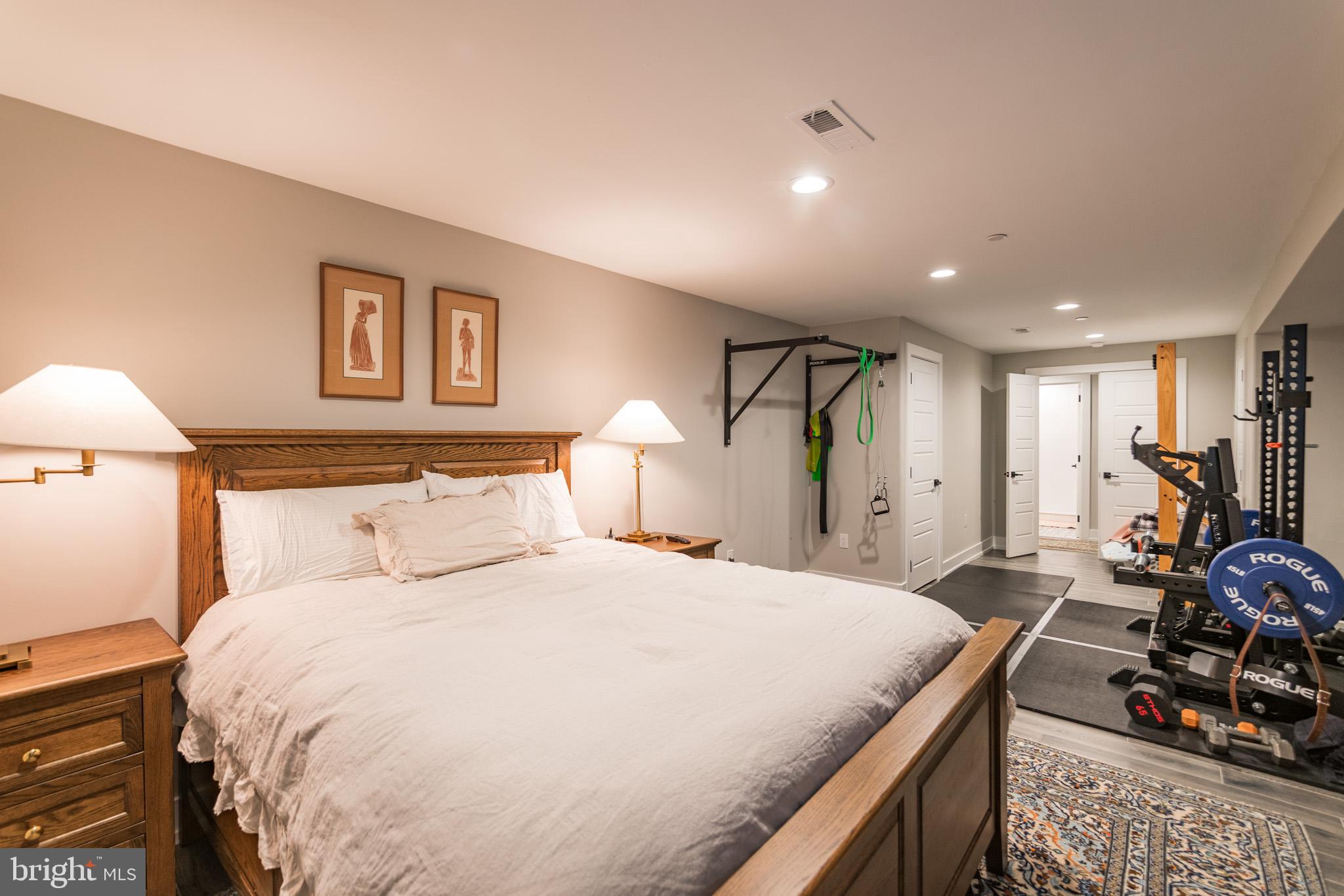 WEST KENSINGTON - Residential Lease