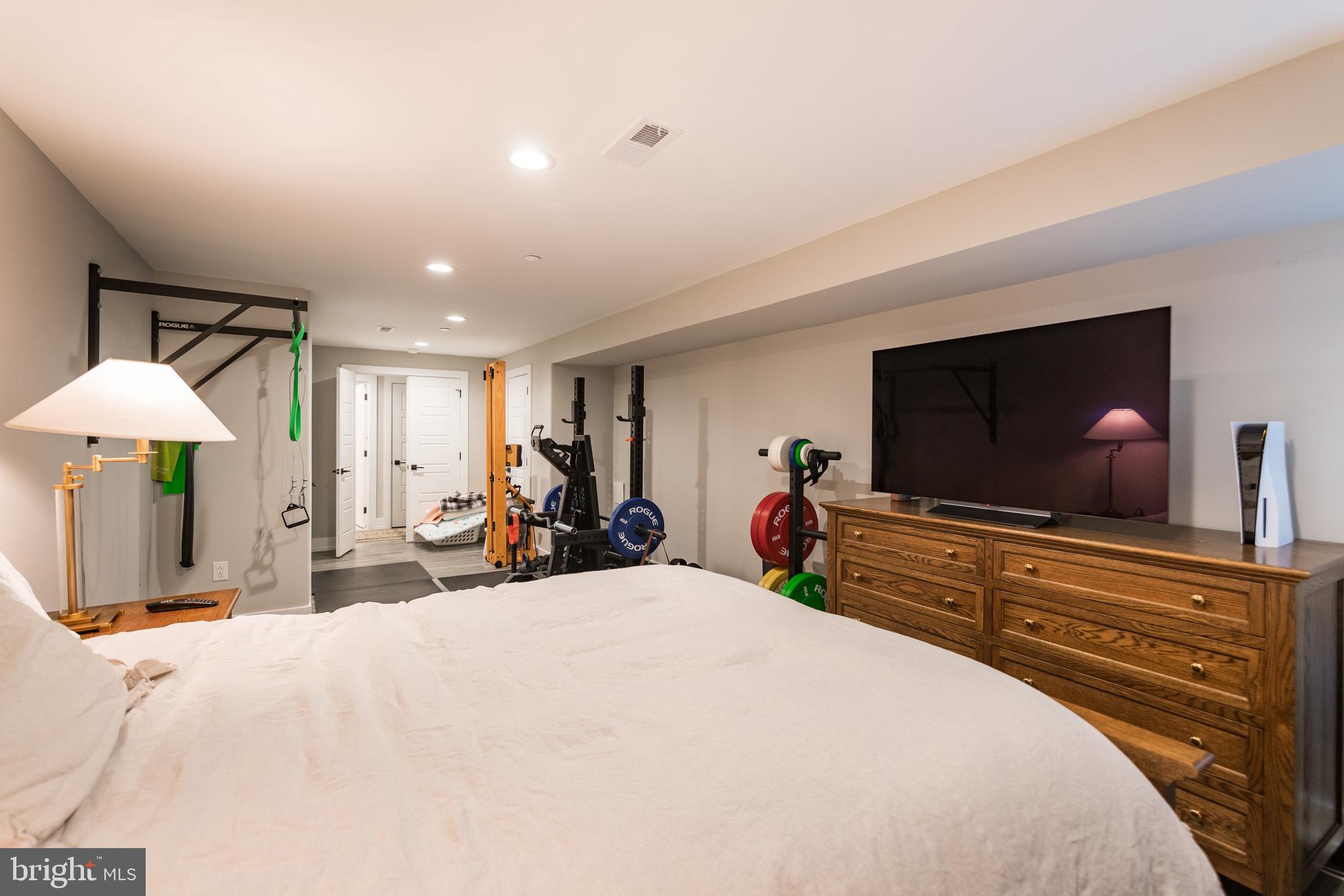 WEST KENSINGTON - Residential Lease