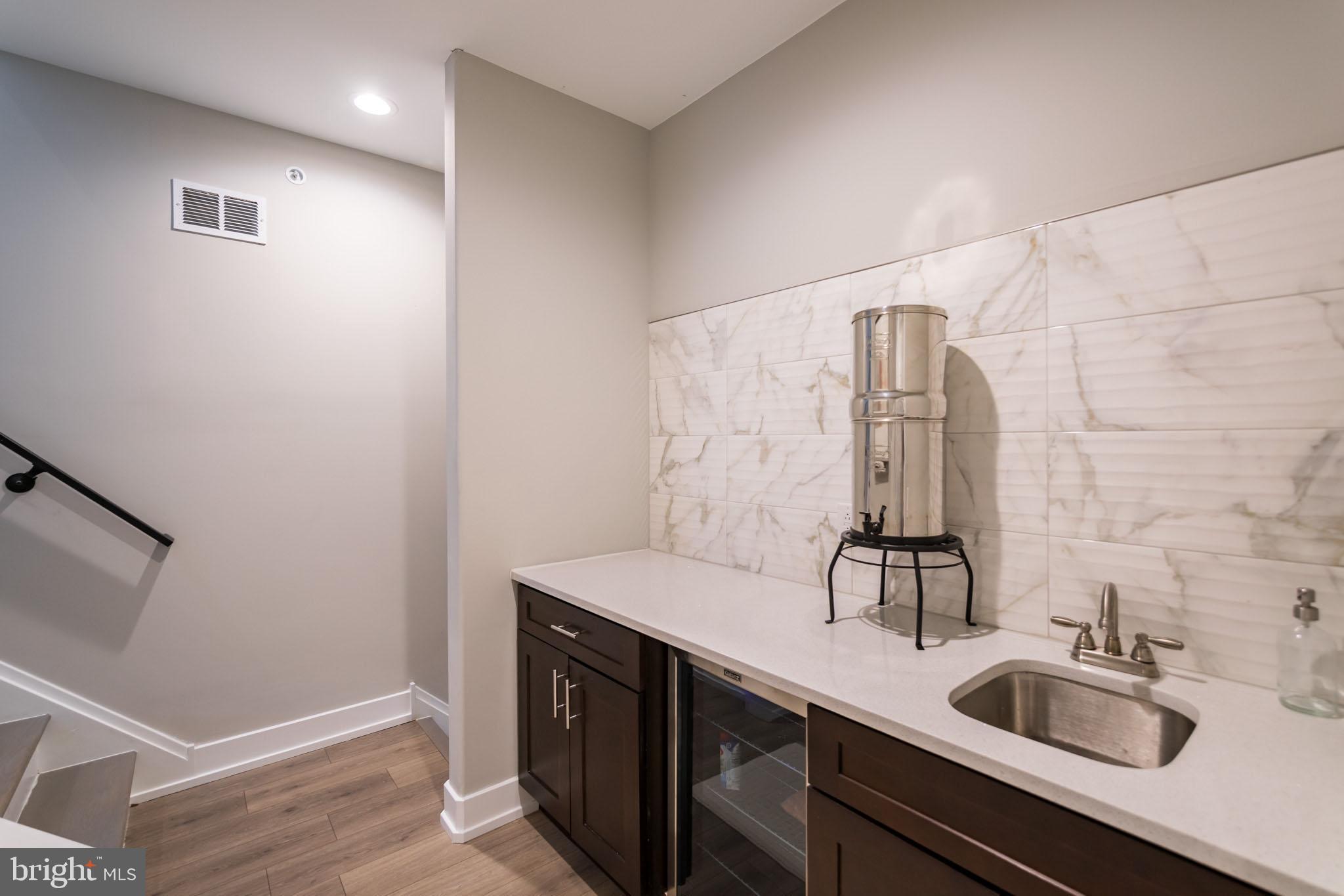 WEST KENSINGTON - Residential Lease