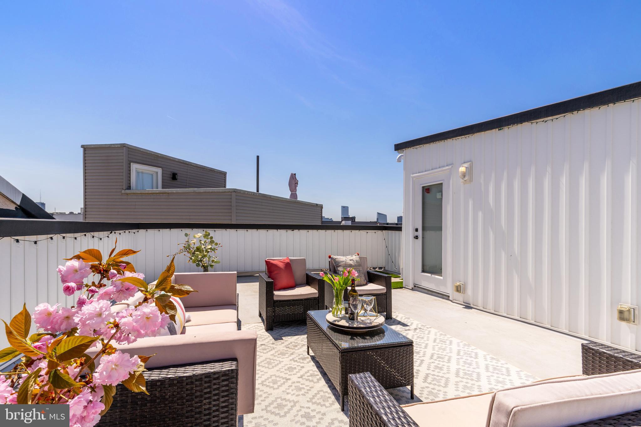 FAIRMOUNT - Residential