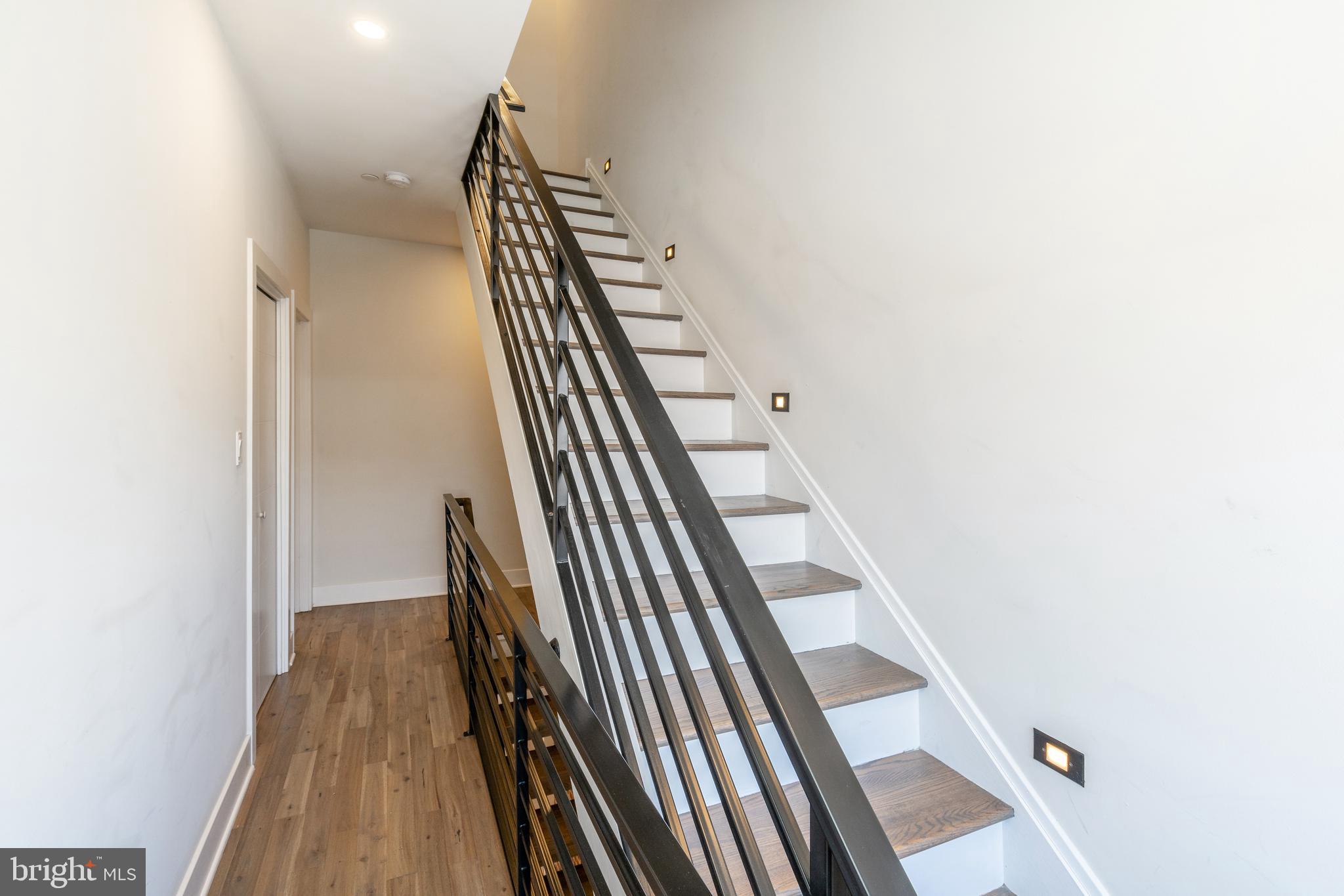 FAIRMOUNT - Residential