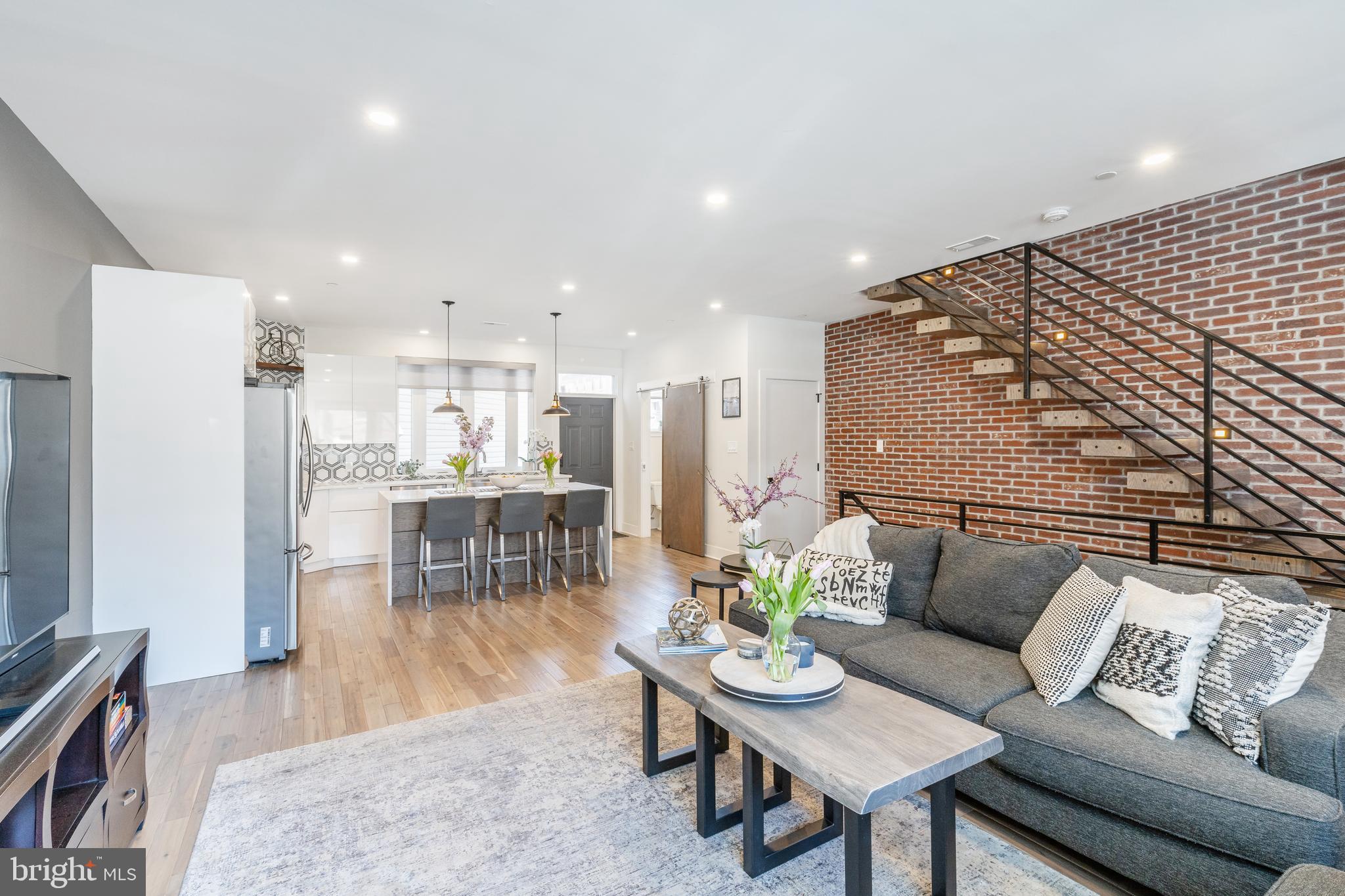 FAIRMOUNT - Residential