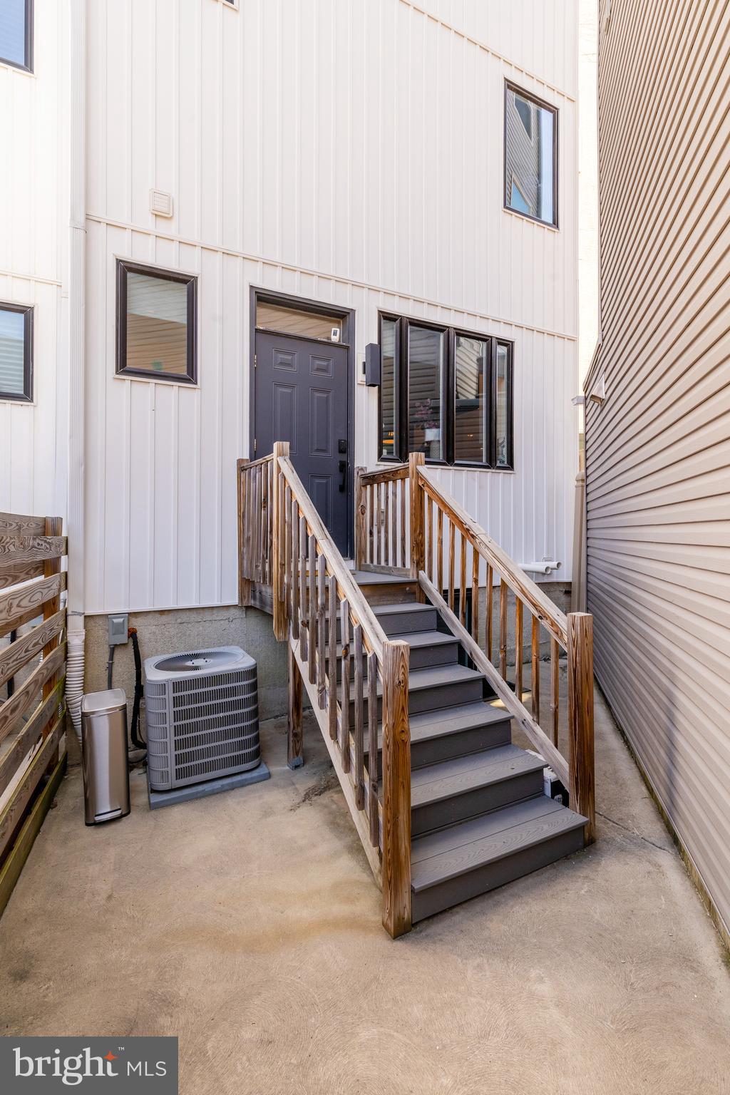 FAIRMOUNT - Residential