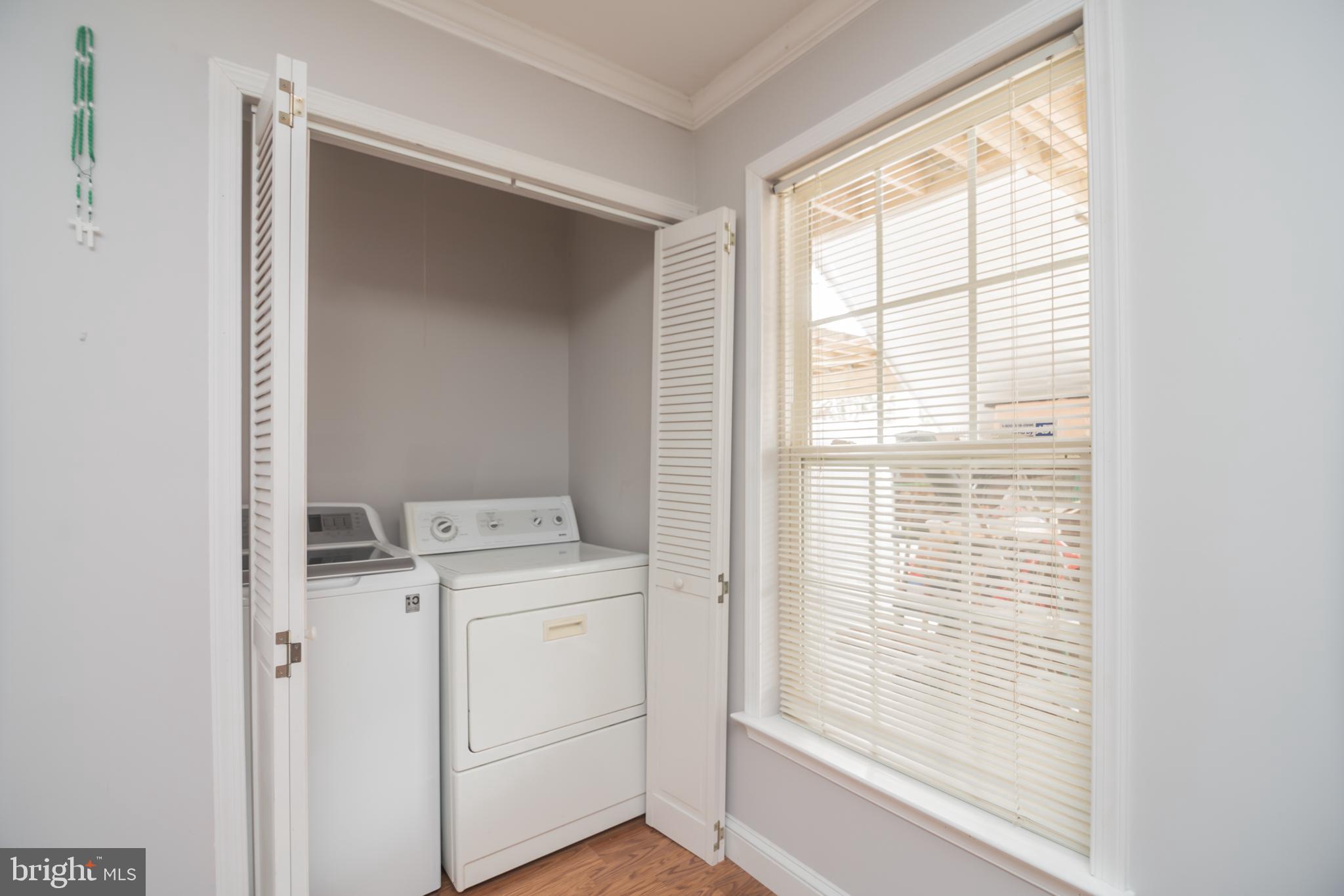 FAIR LAKES CROSSING - Residential Lease