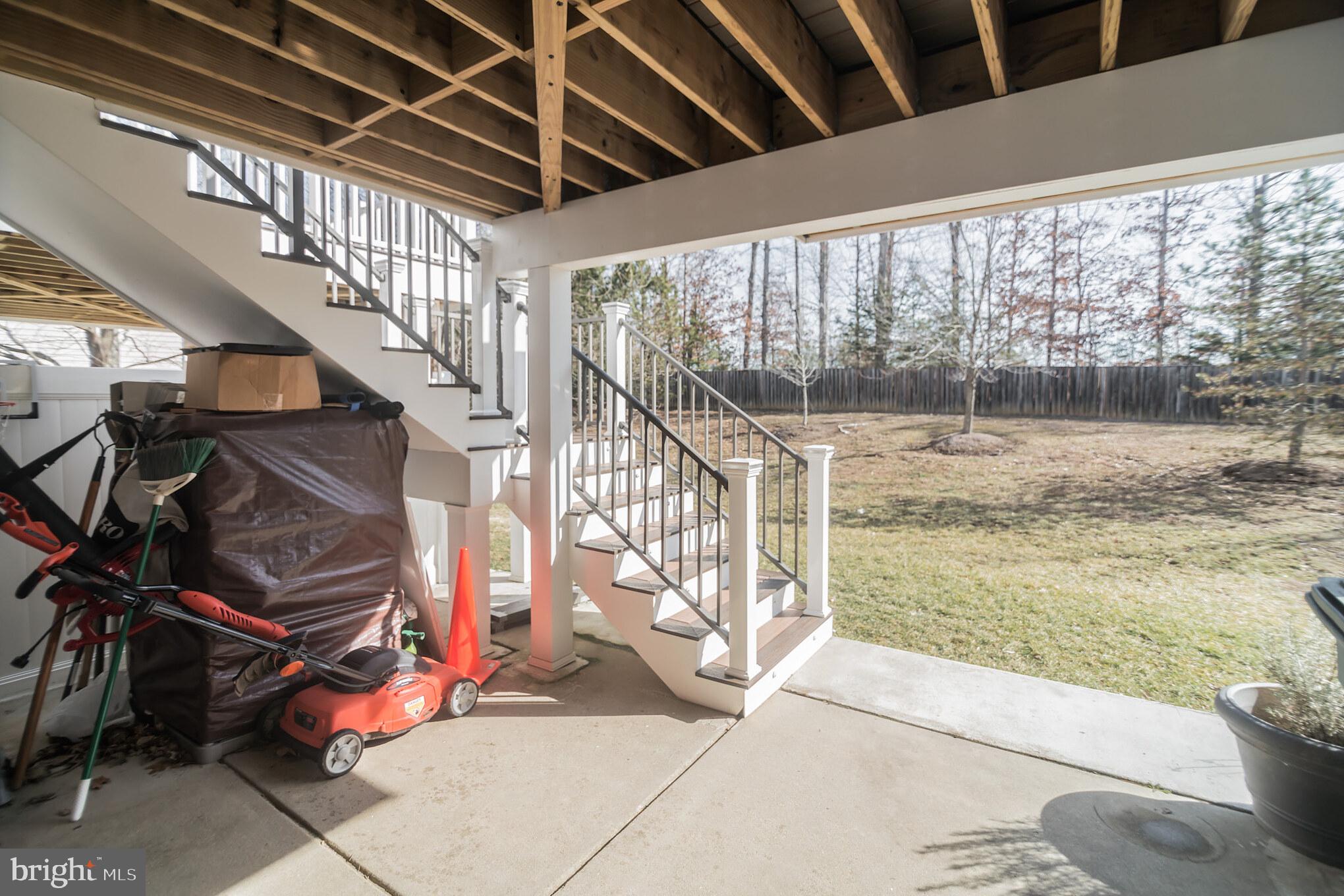 FAIR LAKES CROSSING - Residential Lease