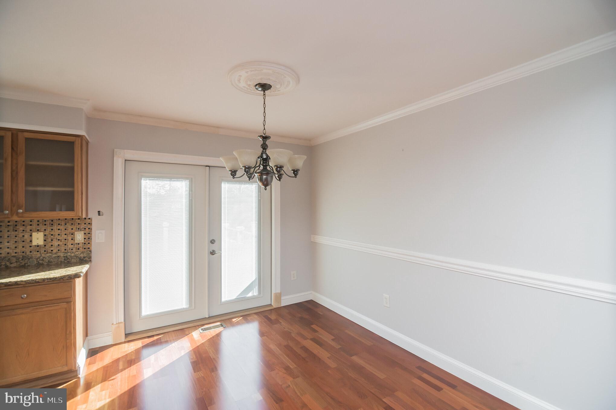 FAIR LAKES CROSSING - Residential Lease