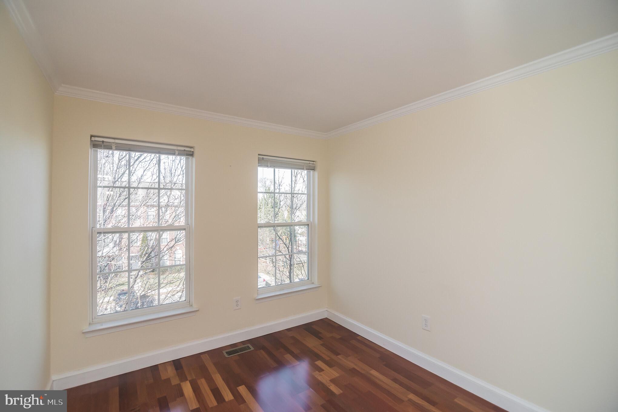 FAIR LAKES CROSSING - Residential Lease