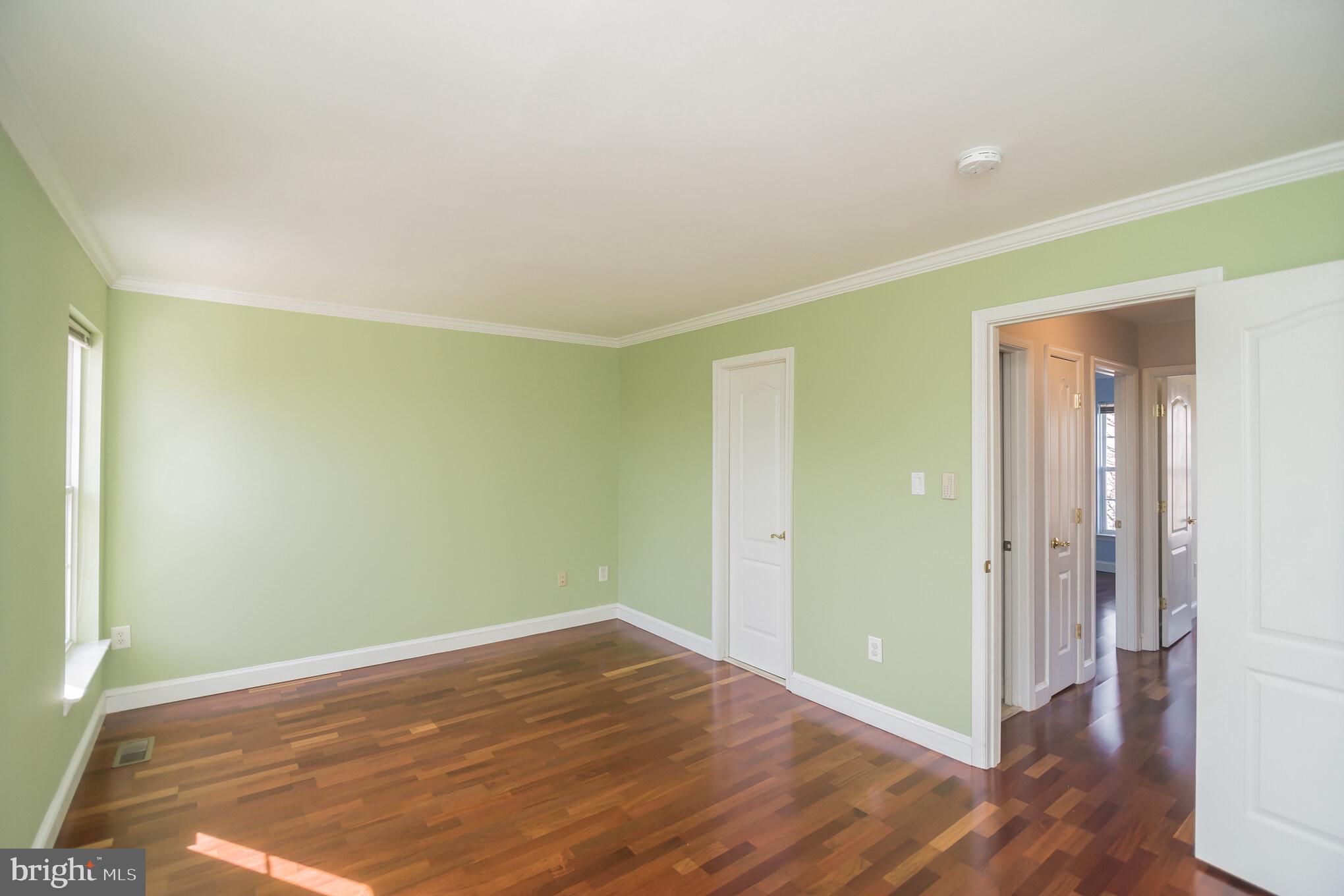 FAIR LAKES CROSSING - Residential Lease