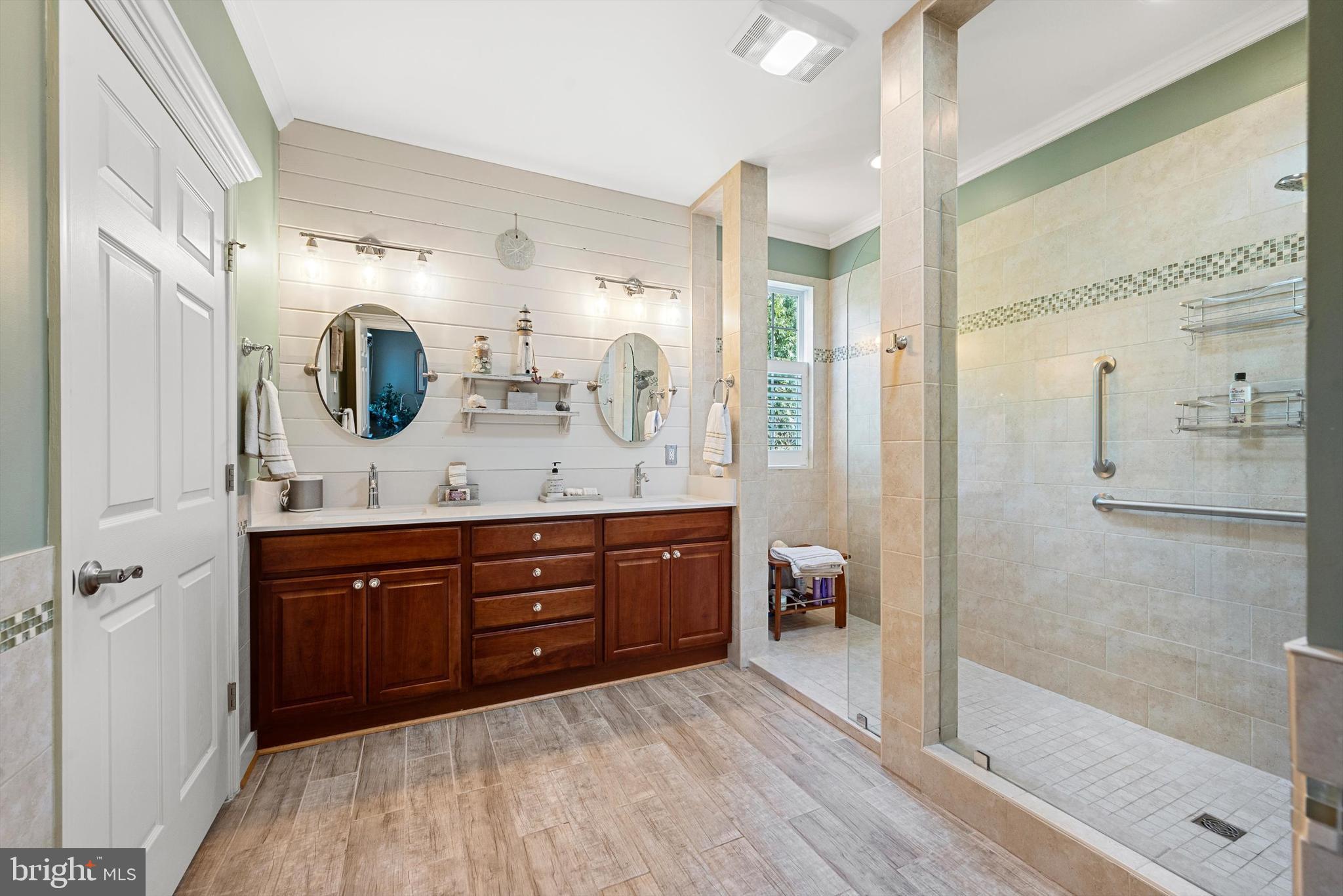 CEDAR MEADOWS - Residential