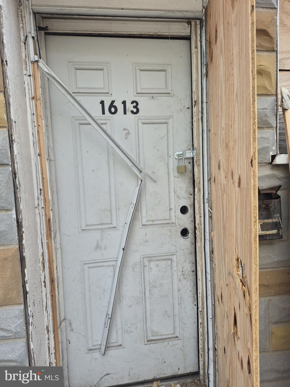 SANDTOWN-WINCHESTER - Residential