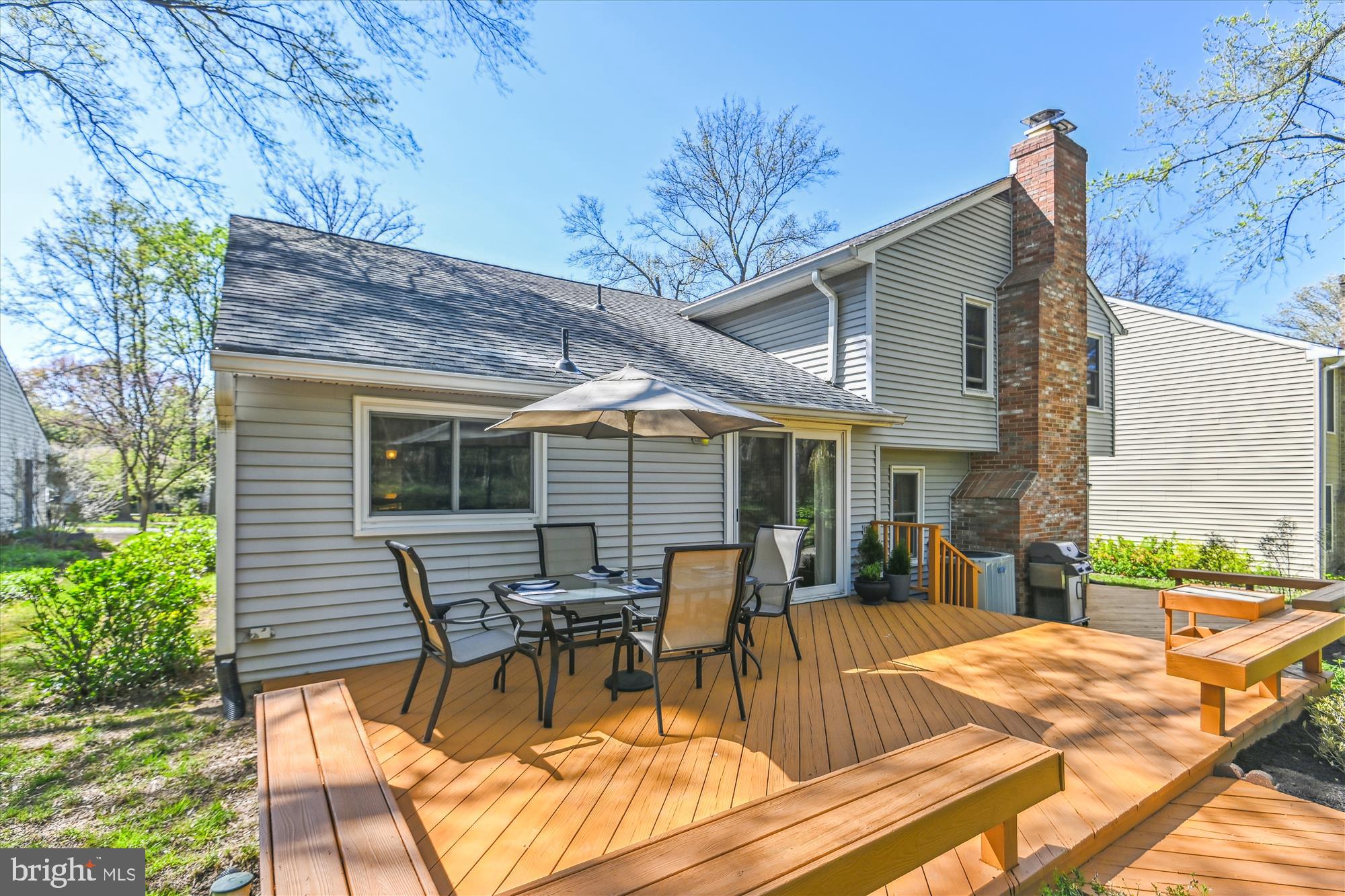 MACGILLS COMMON - Residential