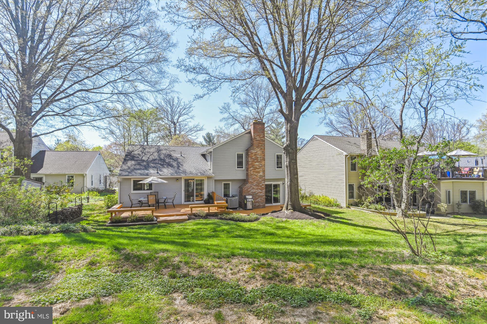 MACGILLS COMMON - Residential