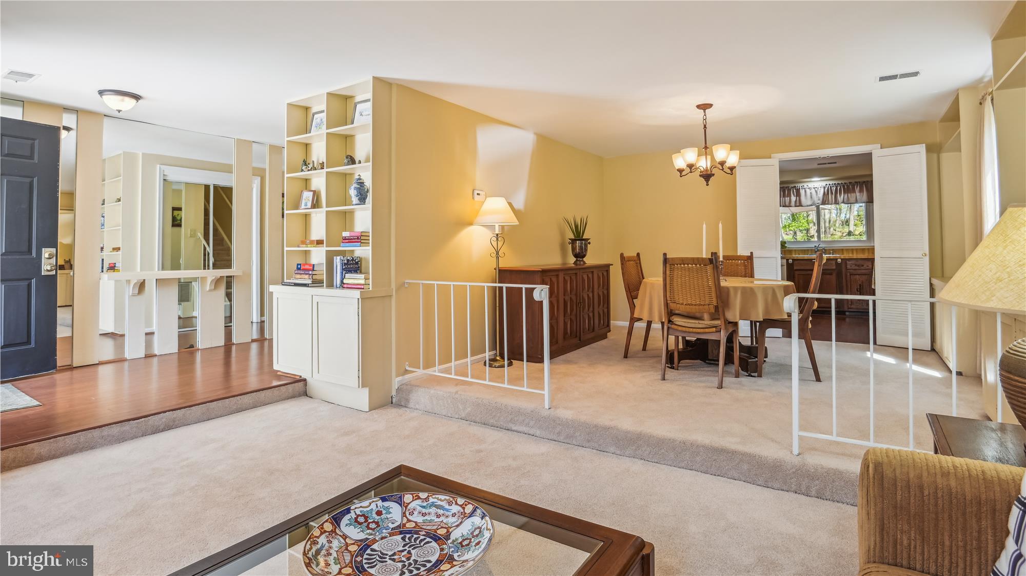 MACGILLS COMMON - Residential