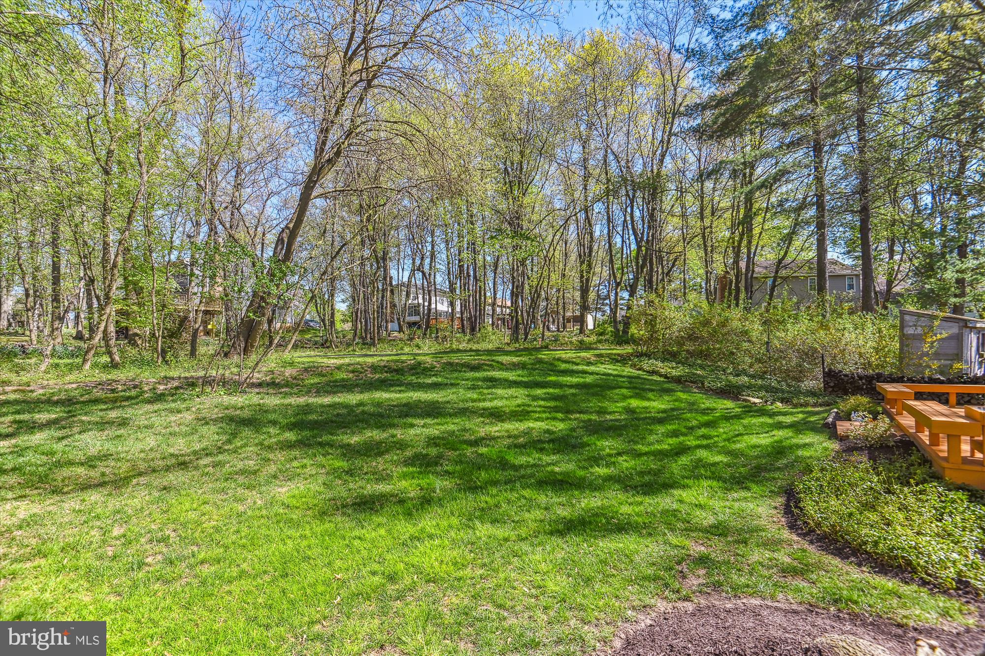 MACGILLS COMMON - Residential