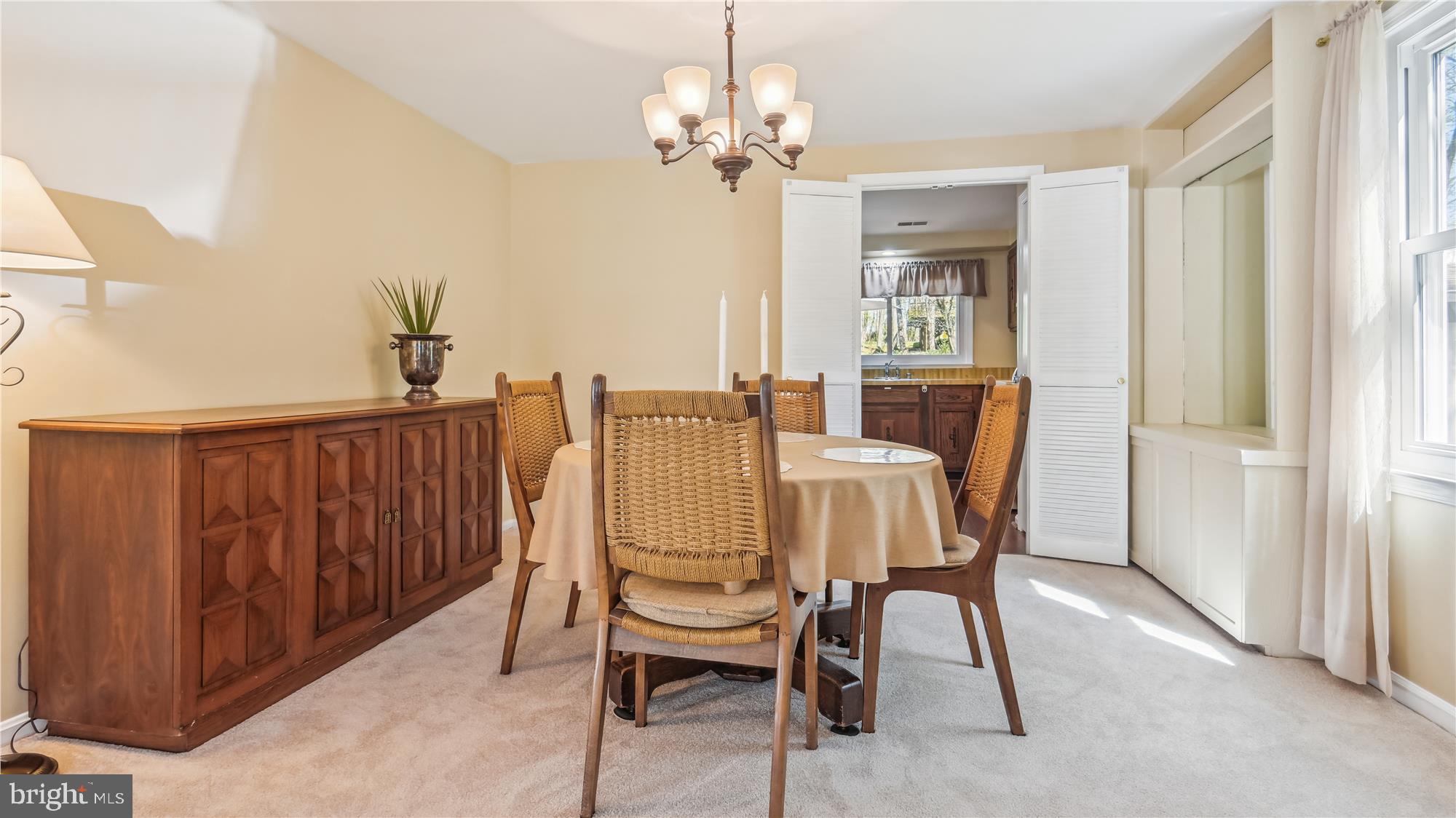 MACGILLS COMMON - Residential