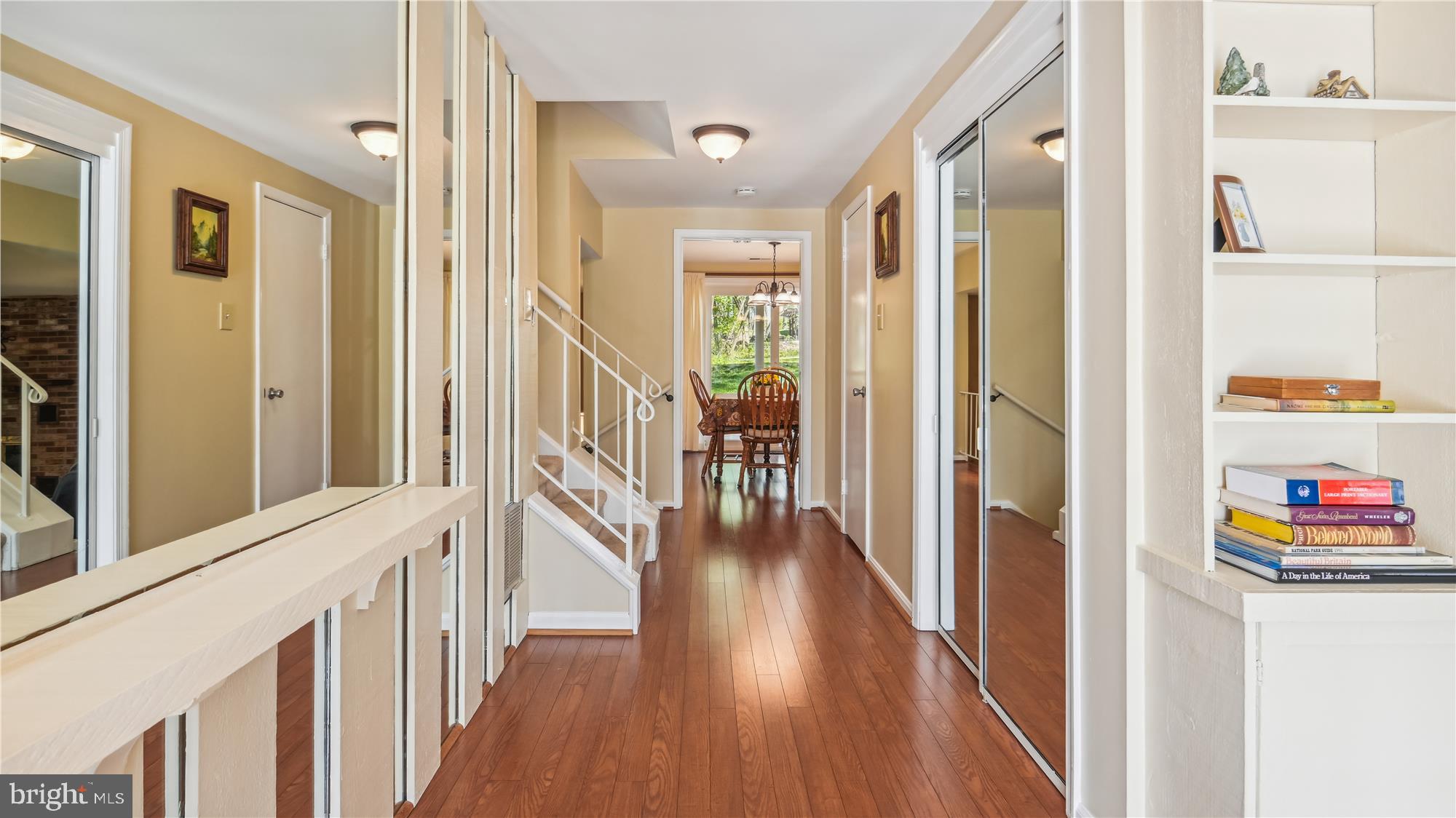 MACGILLS COMMON - Residential