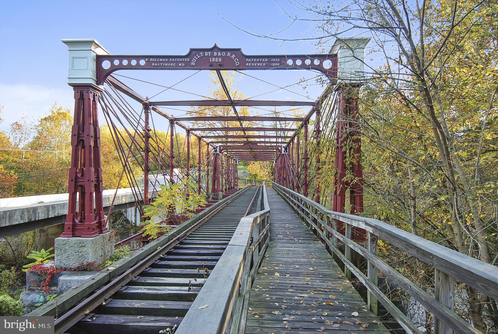 MACGILLS COMMON - Residential