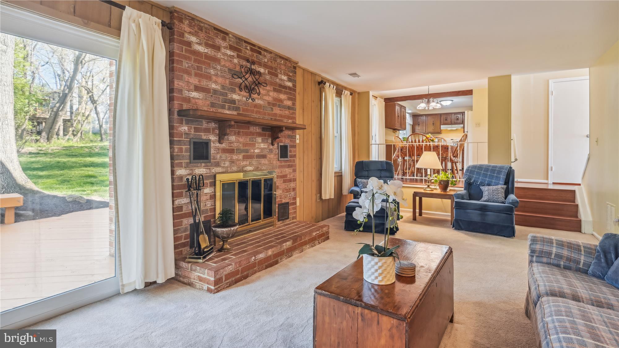 MACGILLS COMMON - Residential