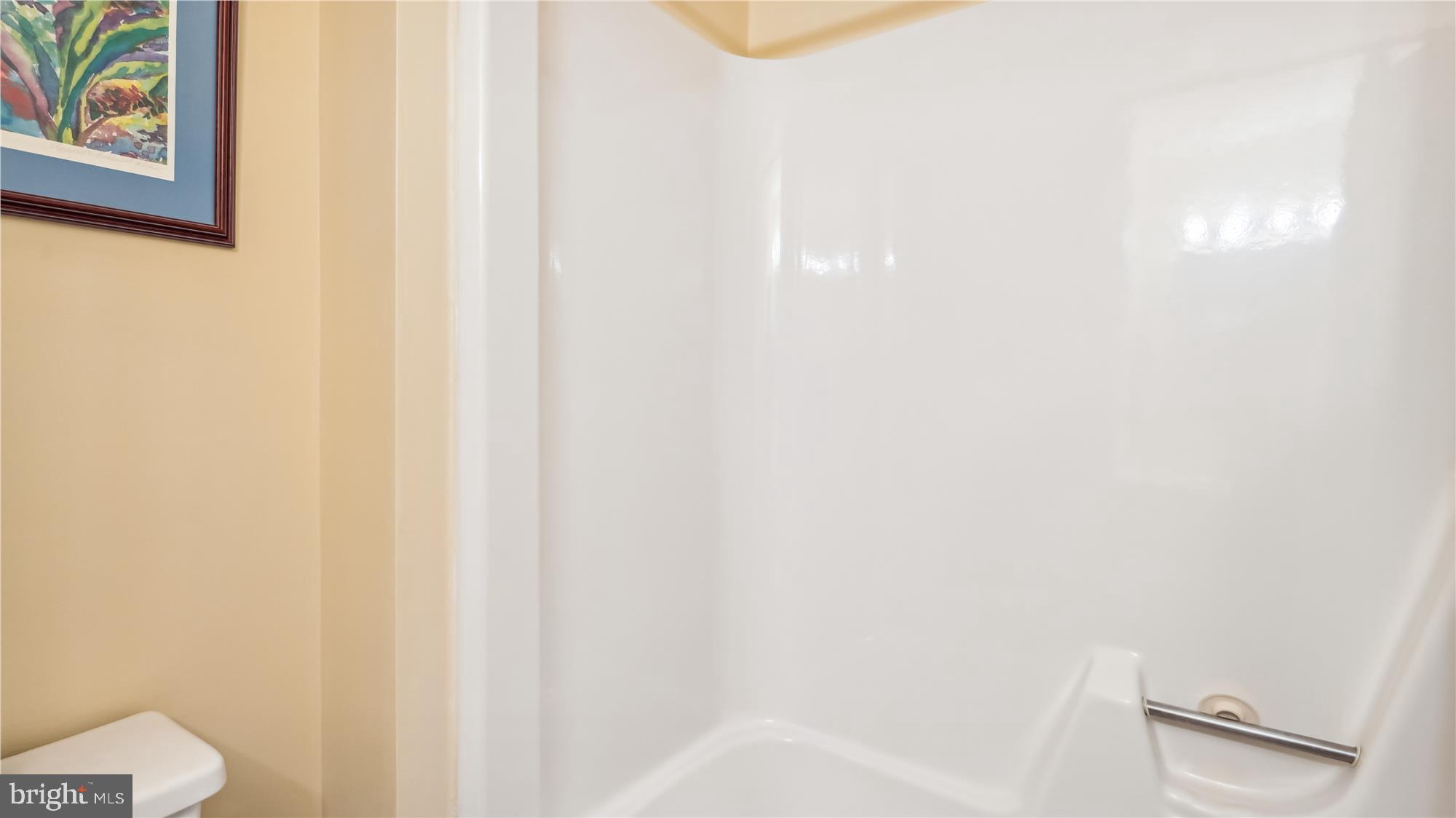 MACGILLS COMMON - Residential