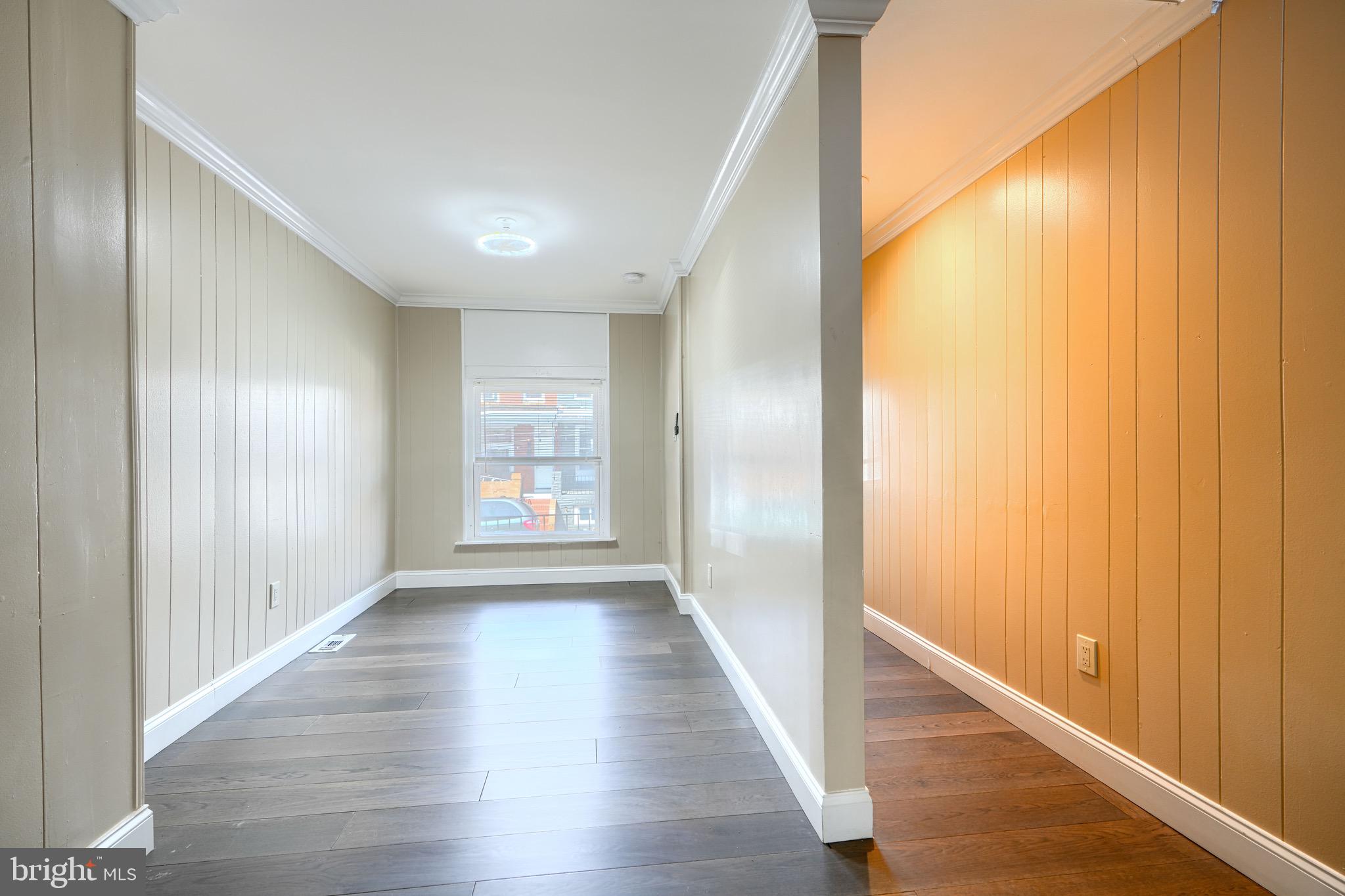 ELLWOOD PARK - Residential