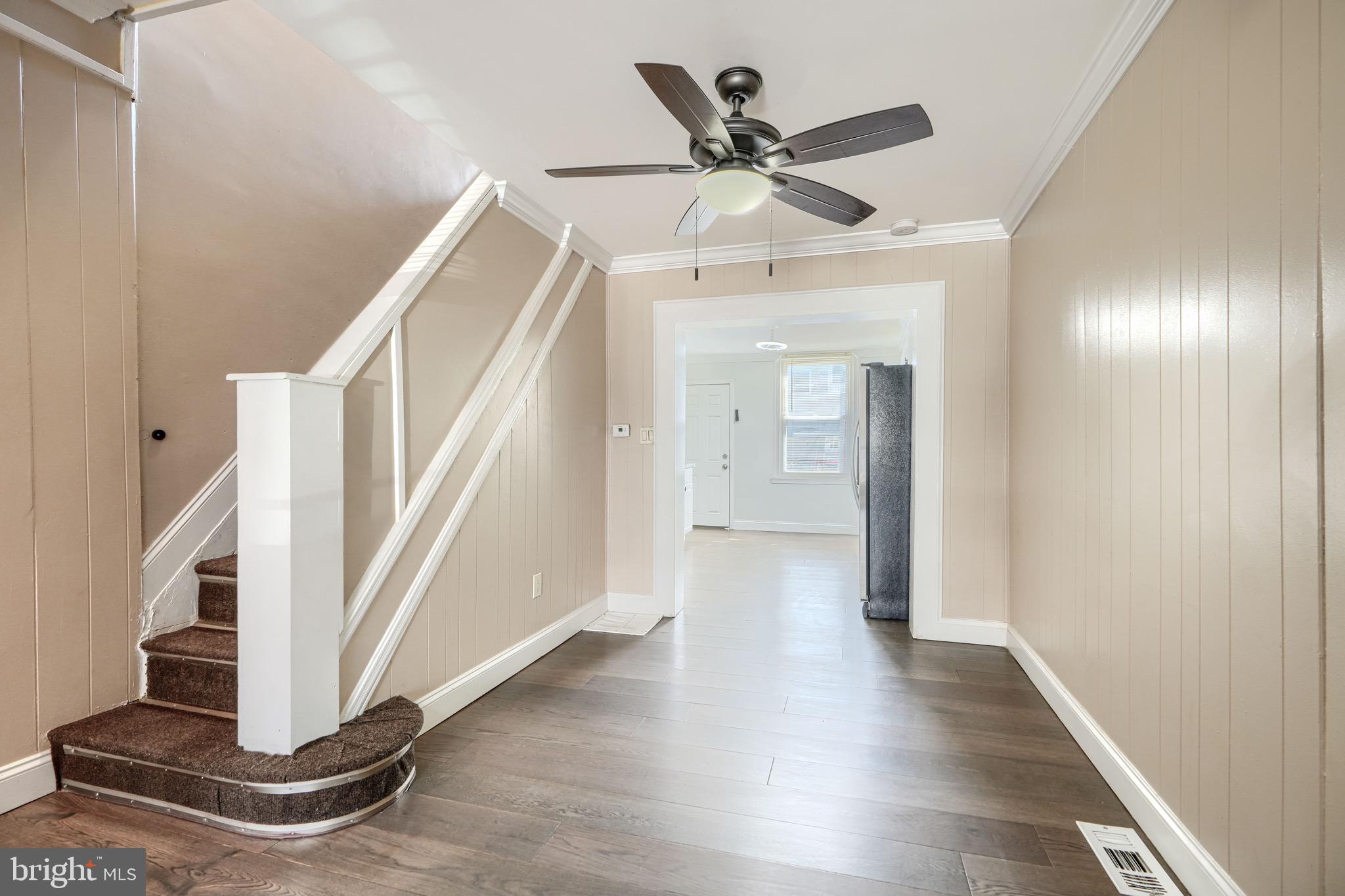 ELLWOOD PARK - Residential