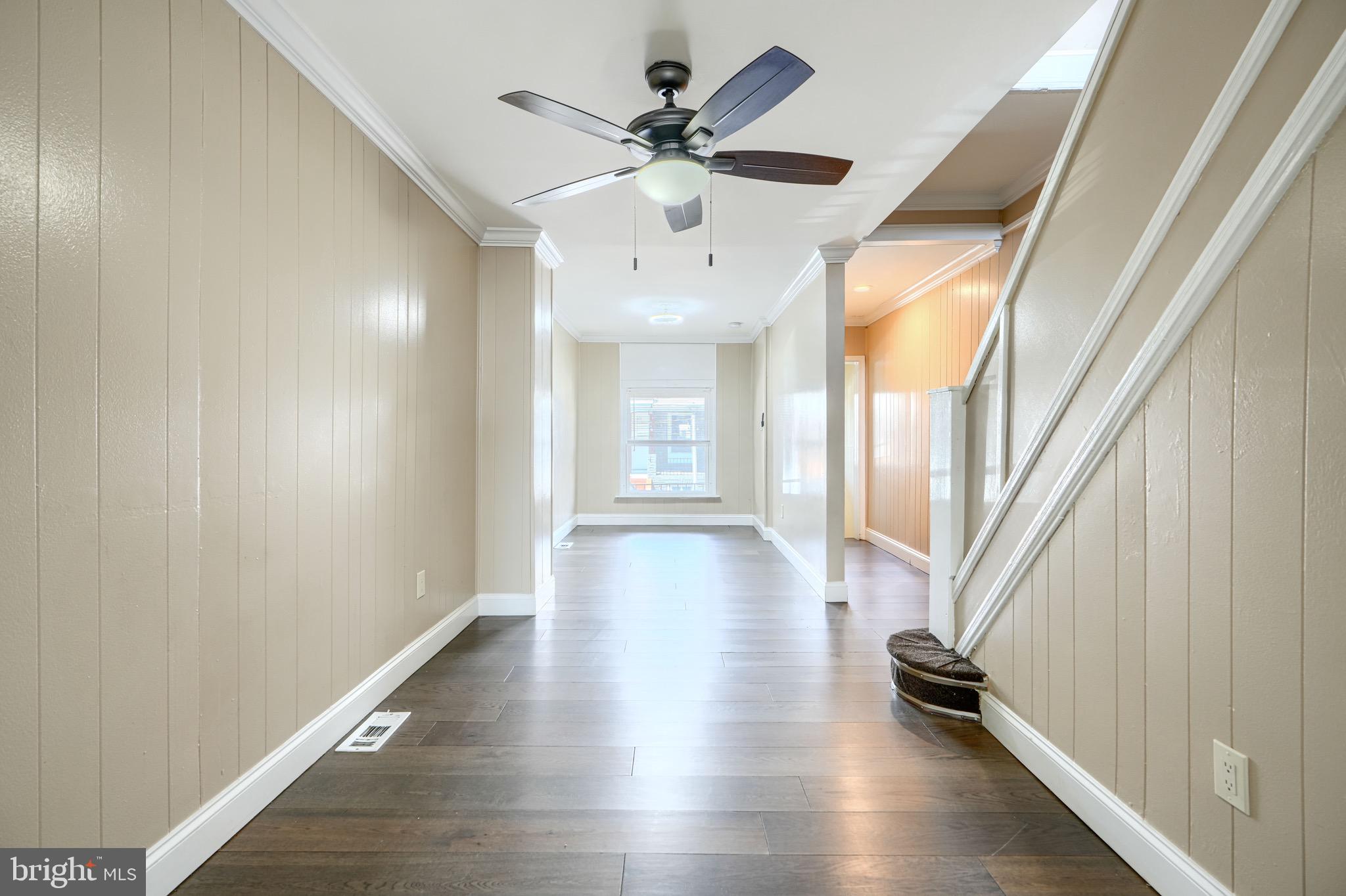 ELLWOOD PARK - Residential