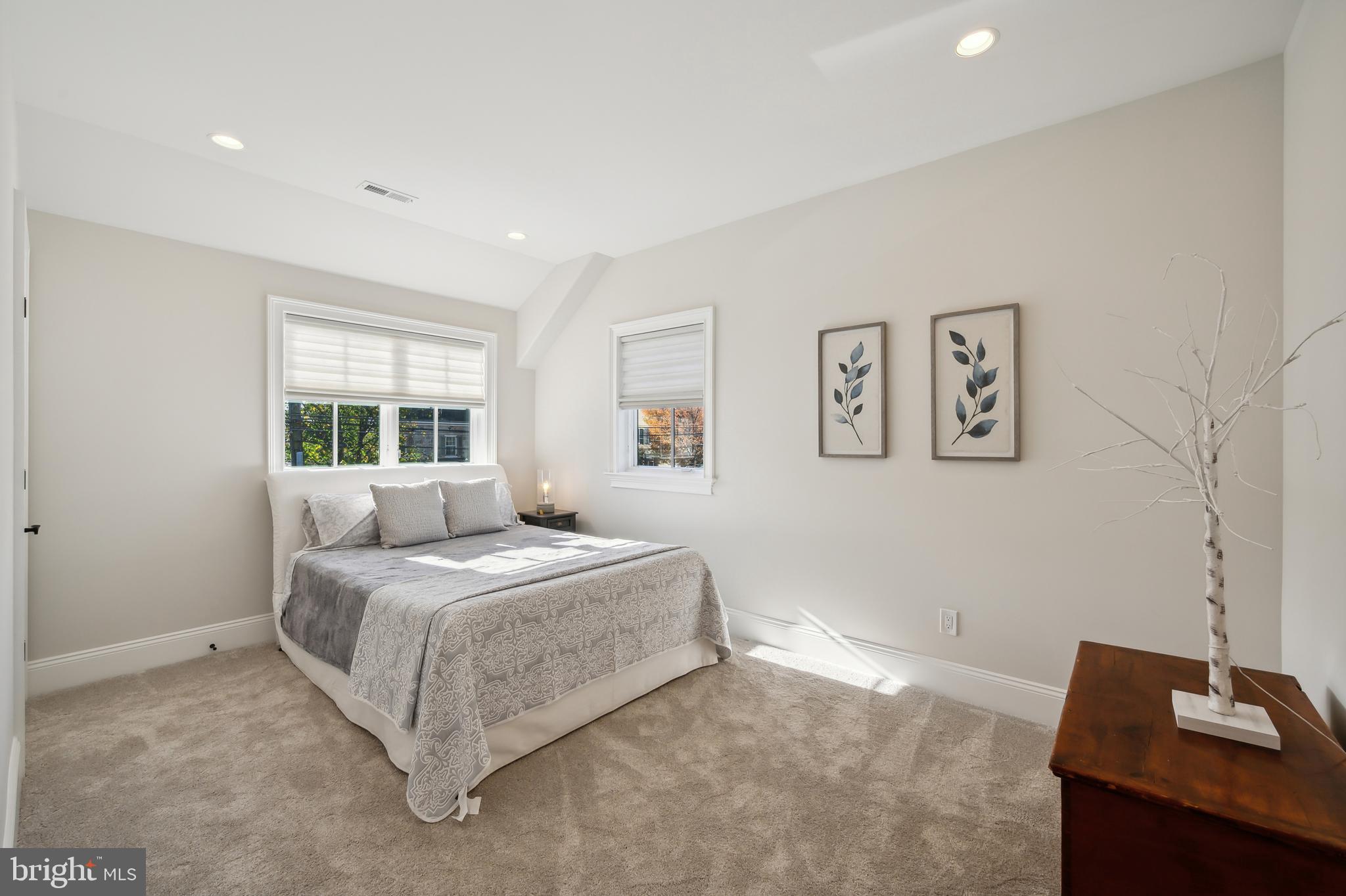 DOYLESTOWN BORO - Residential