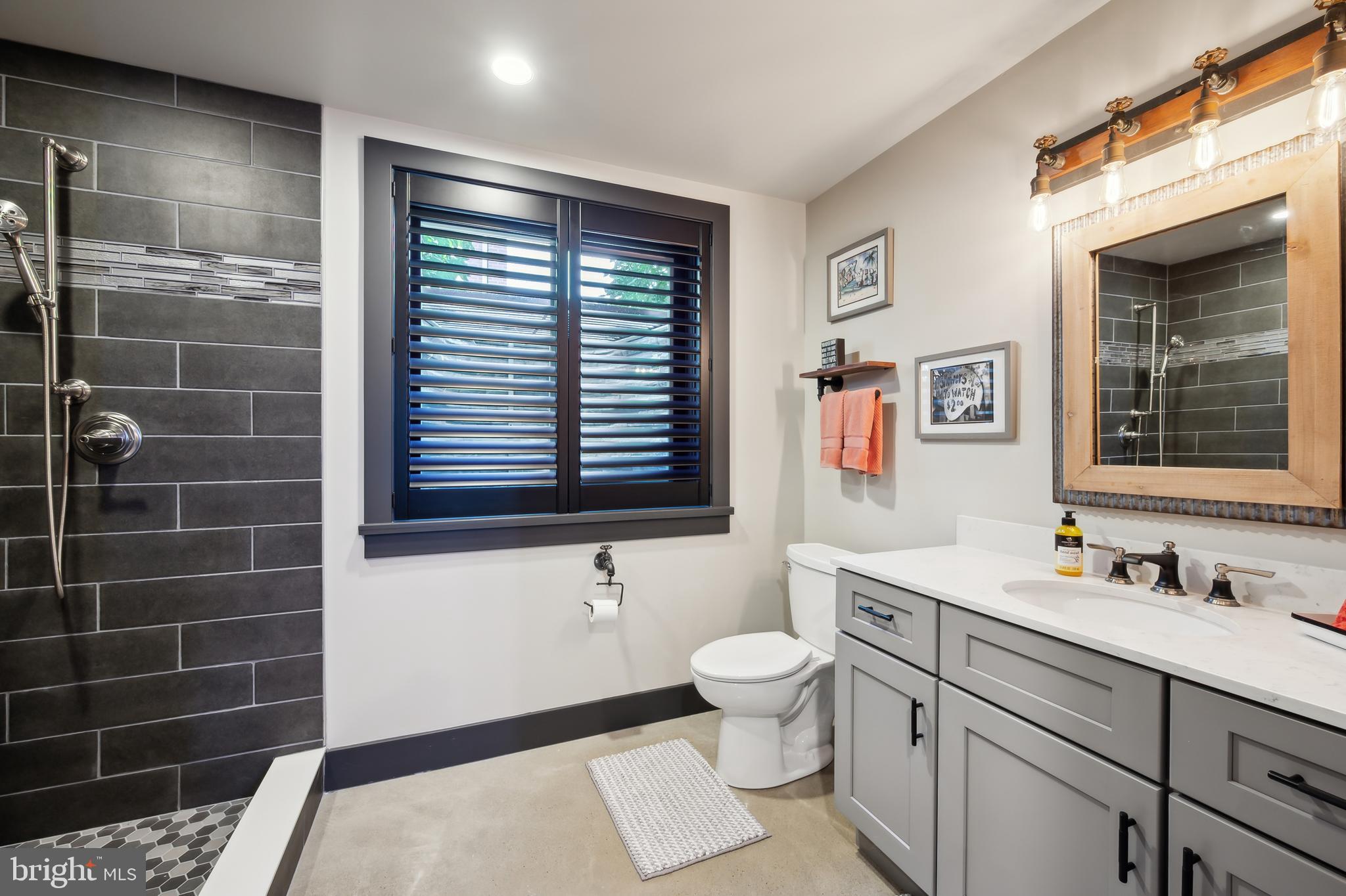 DOYLESTOWN BORO - Residential