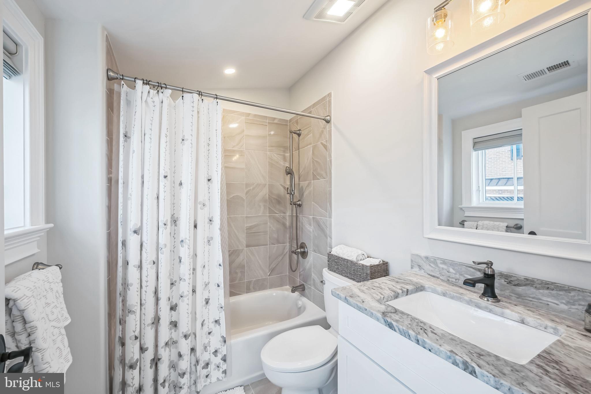 DOYLESTOWN BORO - Residential