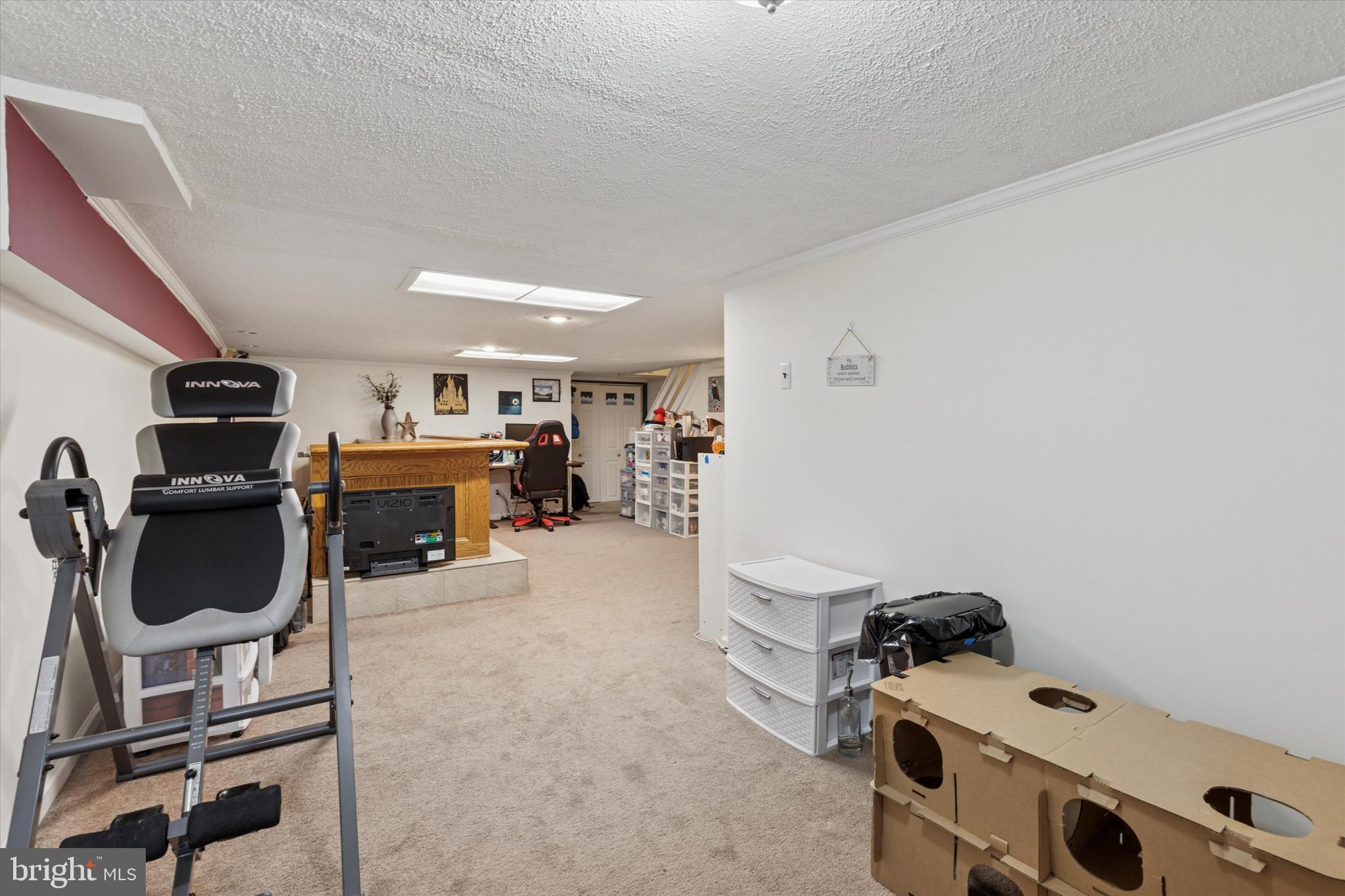 TRENT MANOR - Residential