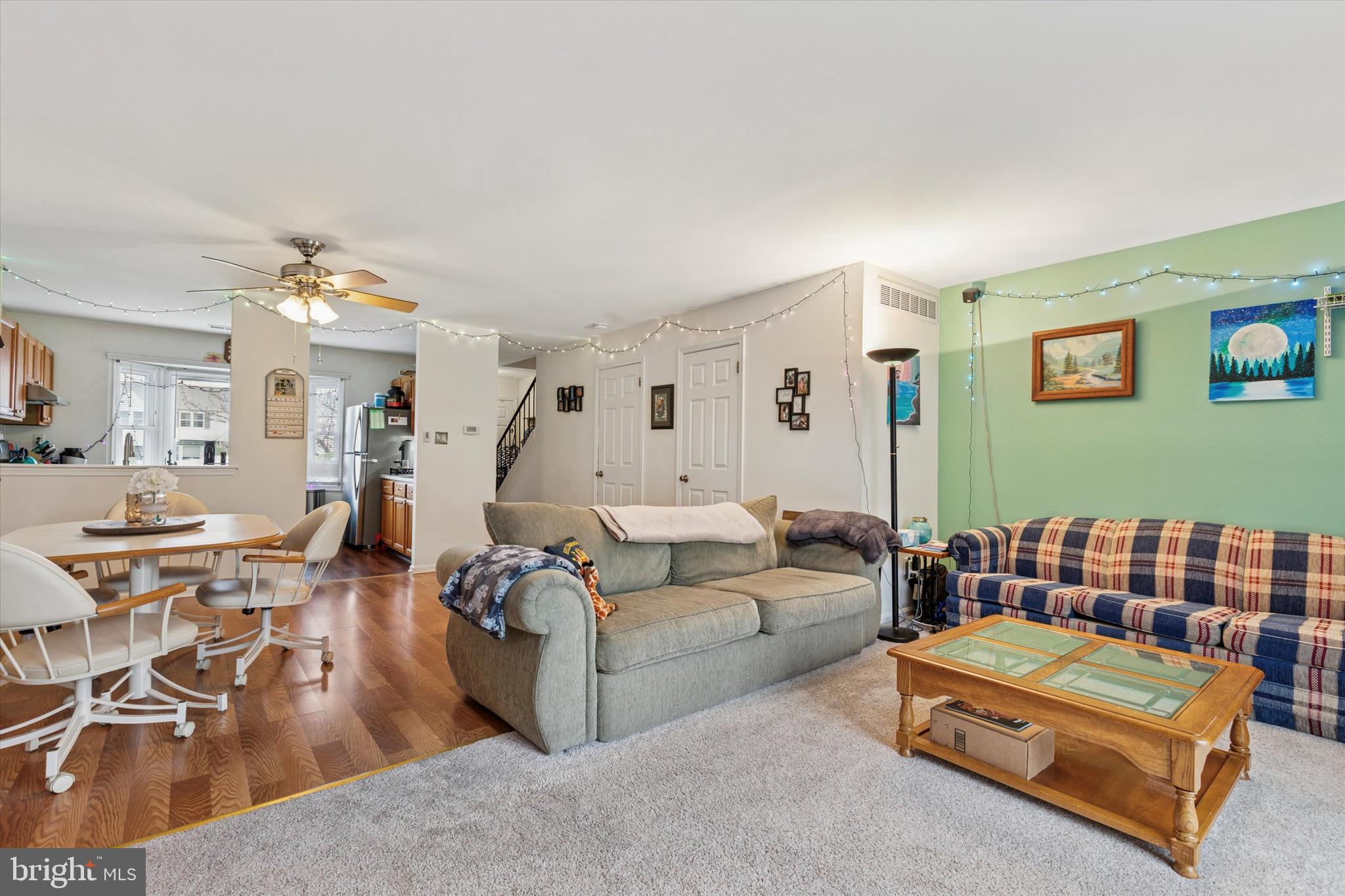 TRENT MANOR - Residential