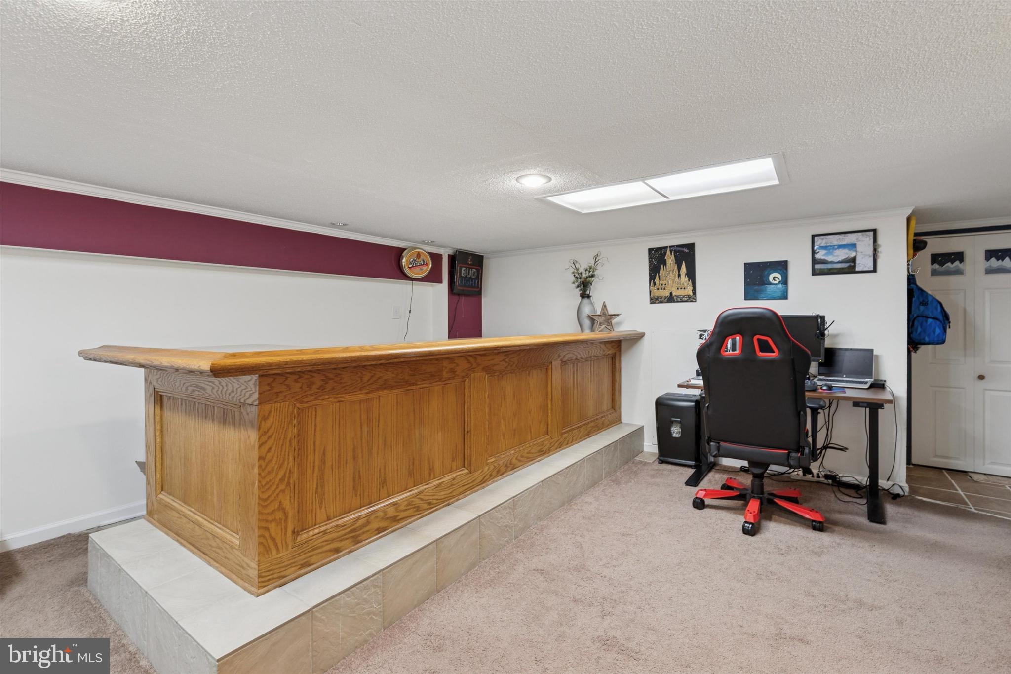 TRENT MANOR - Residential