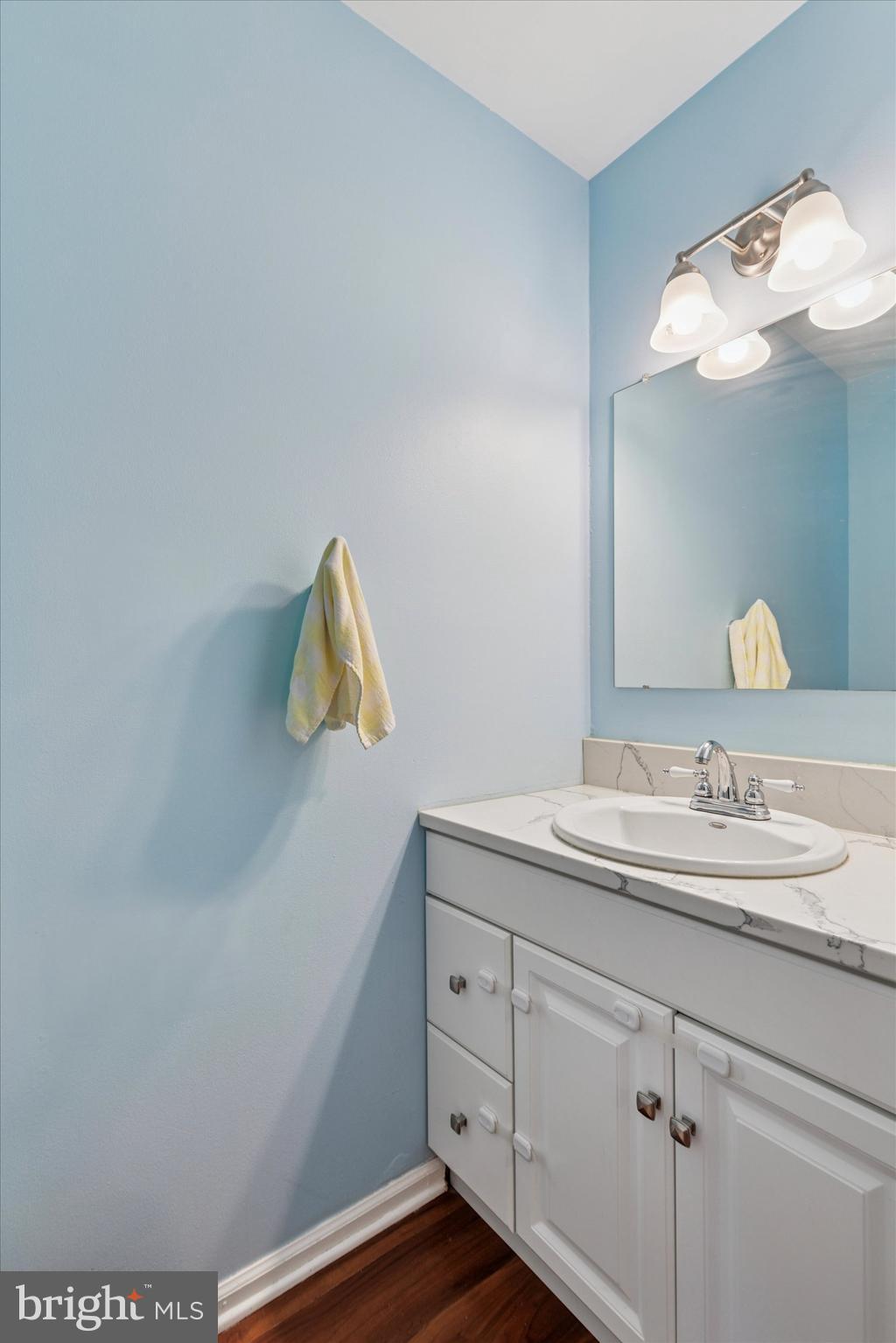 TRENT MANOR - Residential